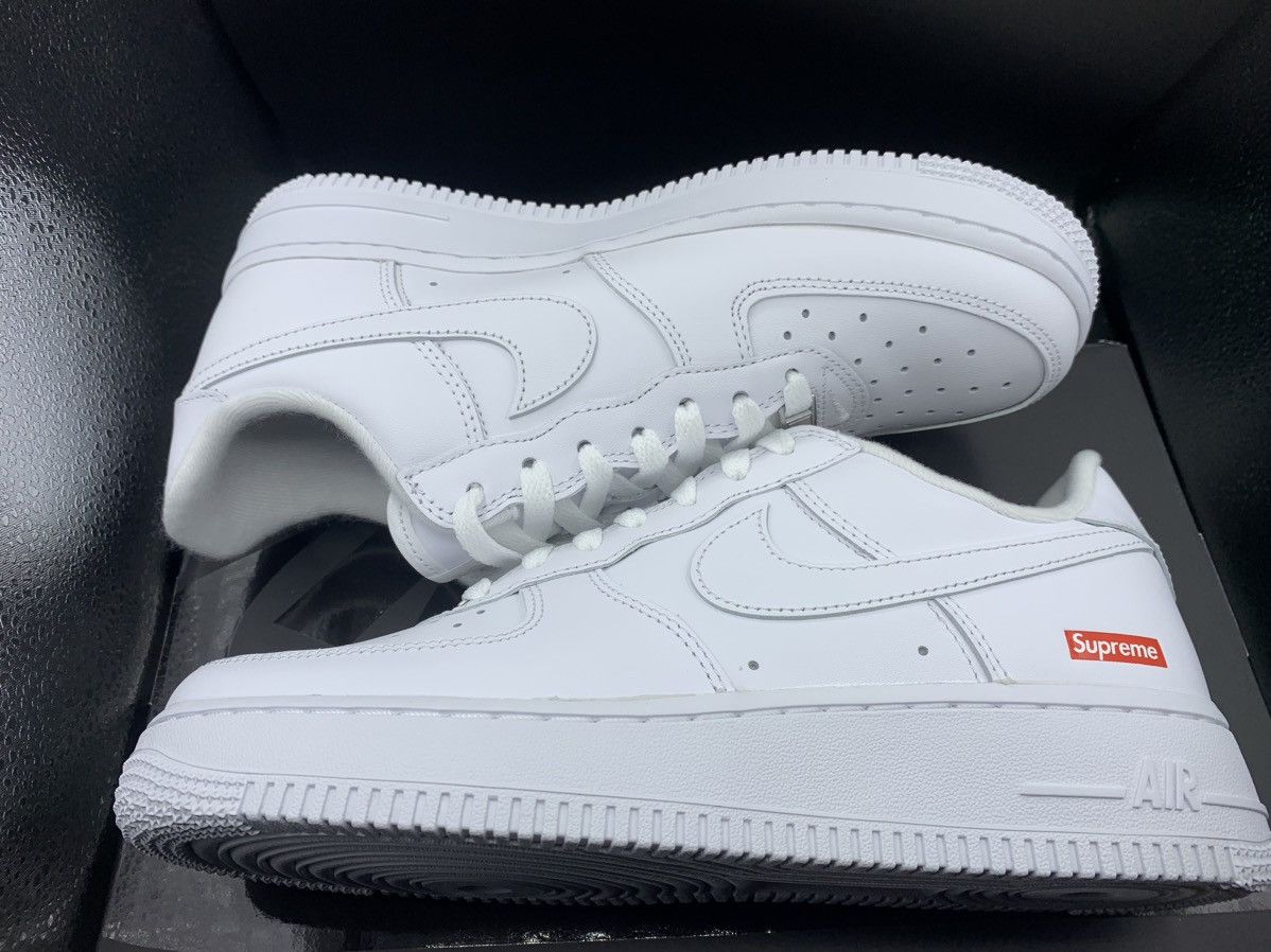 Supreme Supreme x Nike Air Force 1 Low - Size 7 | Grailed