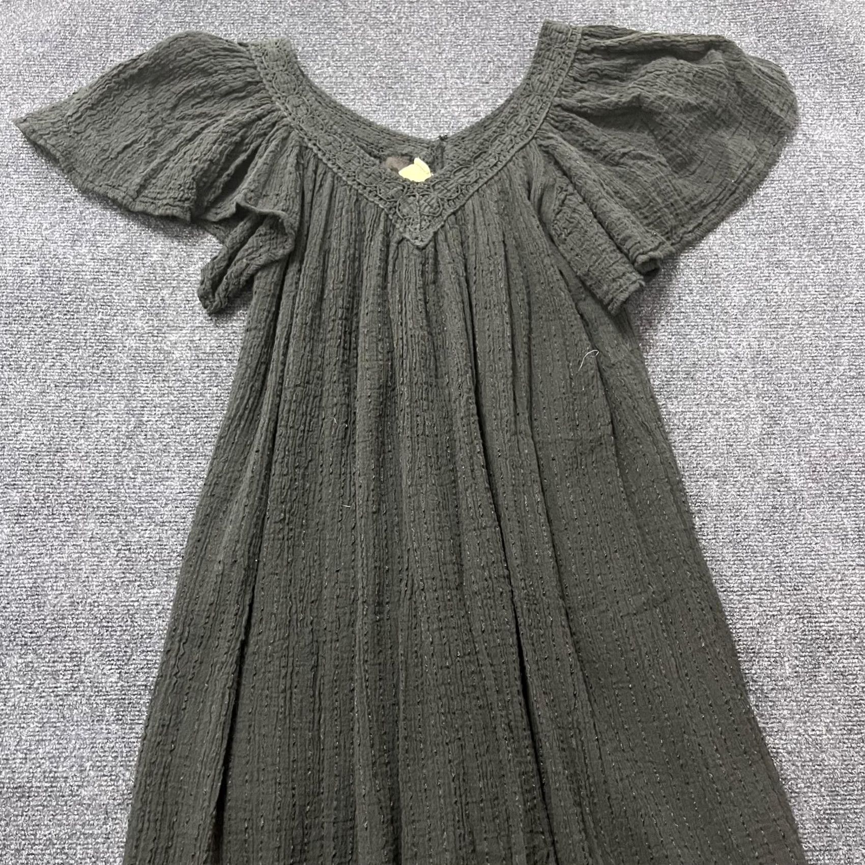 Vintage VINTAGE AMERICAN VINTAGE Dress Womens One Size Black Textured Scoop Neck Flutter Sleeve Boho Trapeze Size ONE SIZE - 2 Thumbnail