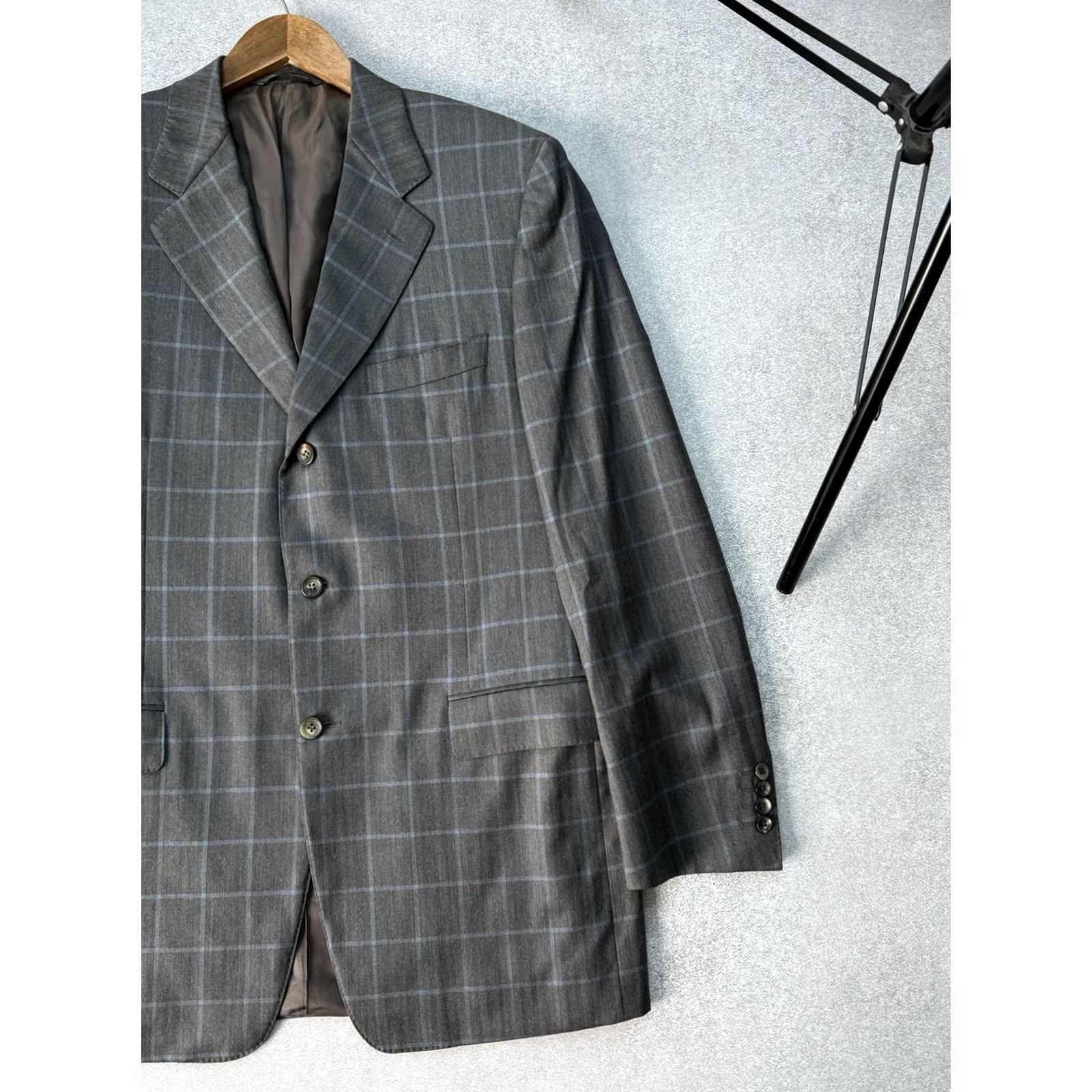 Canali CANALI Men’s Gray Windowpane Woolmark Blazer Sport Coat Jacket L Canali Gray Wool Jacket Men’s Suit Coat Blazer 52 Italy Mens Wool Blazer Size 42R - 4 Thumbnail