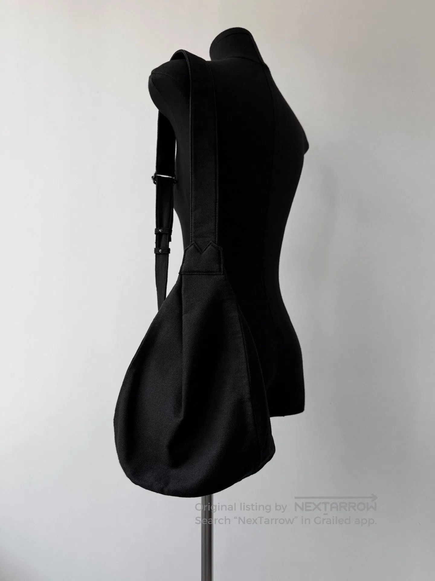 Yohji Yamamoto Yohji Yamamoto Discord Linen Drop Bag. Size ONE SIZE - 1 Thumbnail