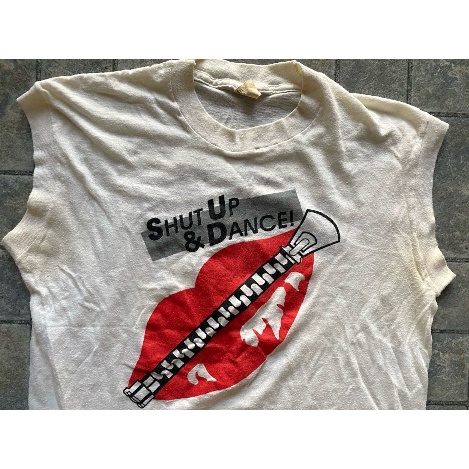 Vintage VINTAGE Screen Stars Shirt M White SHOWBIZ Afterhours Stitch Stars Single Stitch Mens Prints Shut Up & Dance Size US M / EU 48-50 / 2 - 3 Thumbnail