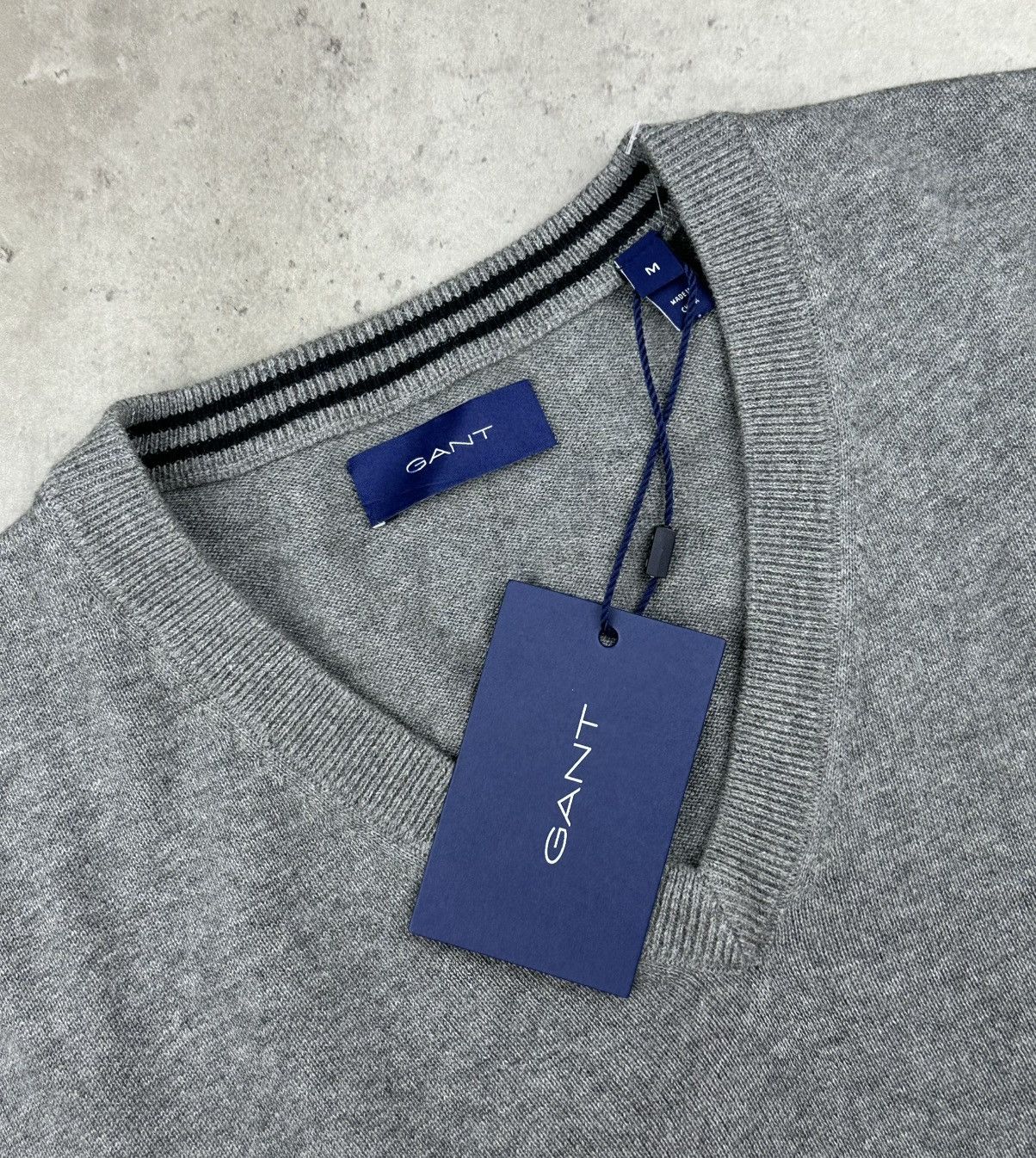 Gant GANT Men's Classic V-Neck Pullover Sweater Cotton Size M Size US M / EU 48-50 / 2 - 4 Thumbnail