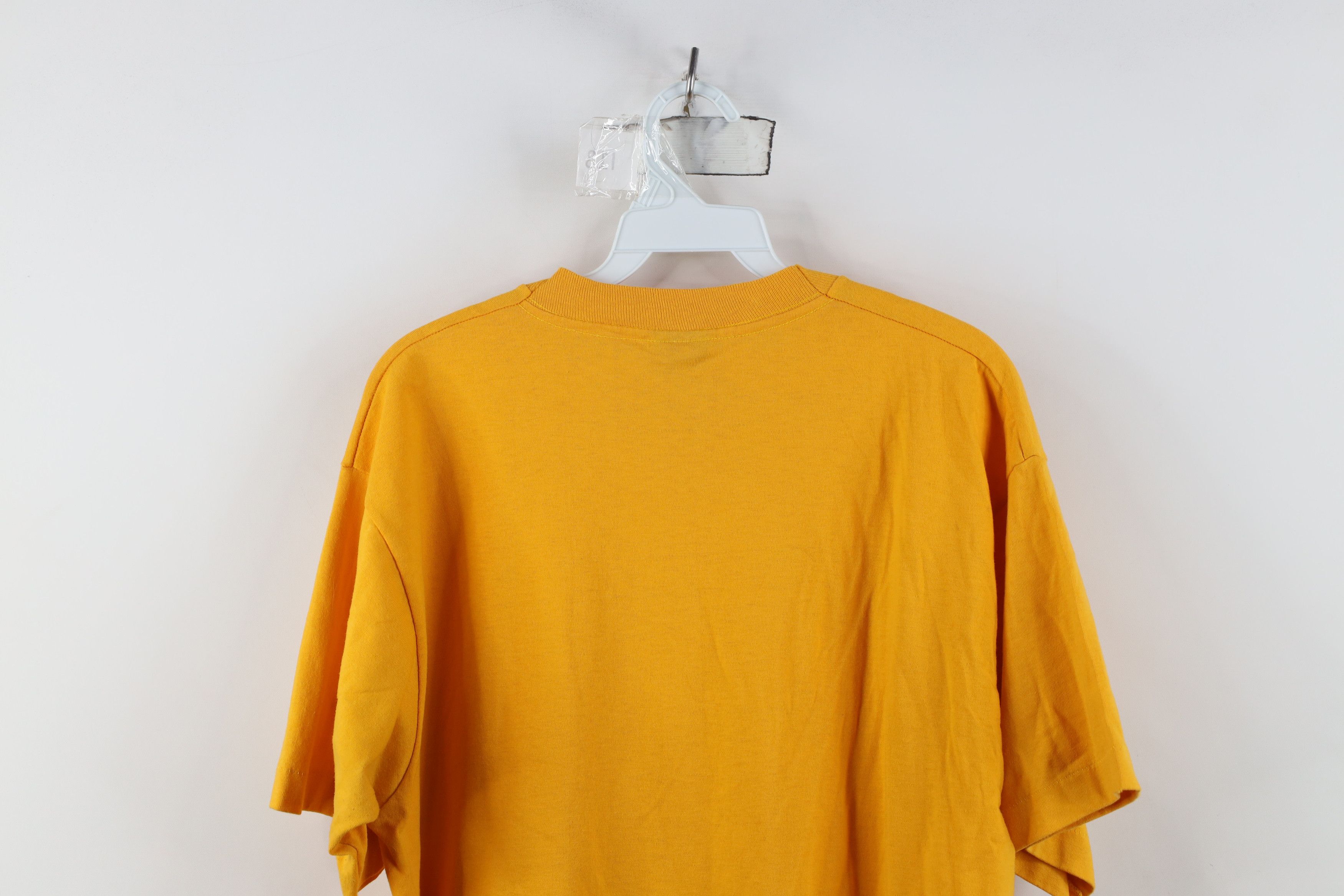 Vintage Vintage 80s 90s University of Michigan Heart T-Shirt Size US XL / EU 56 / 4 - 8 Thumbnail