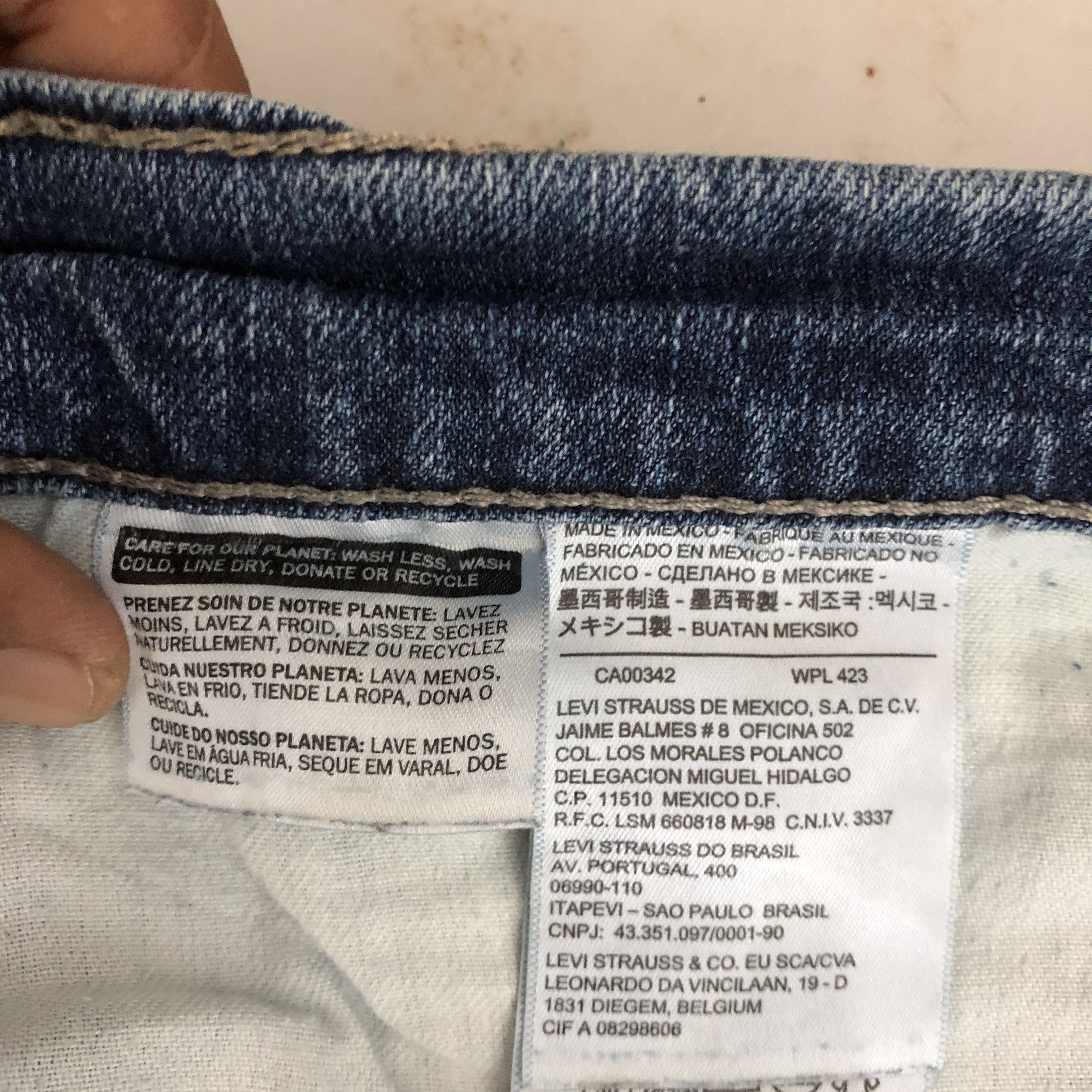 Levi's Vintage Y2K Levis Faded Jeans Levi's 505 Light Wash Denim Size US 32 / EU 48 - 9 Thumbnail