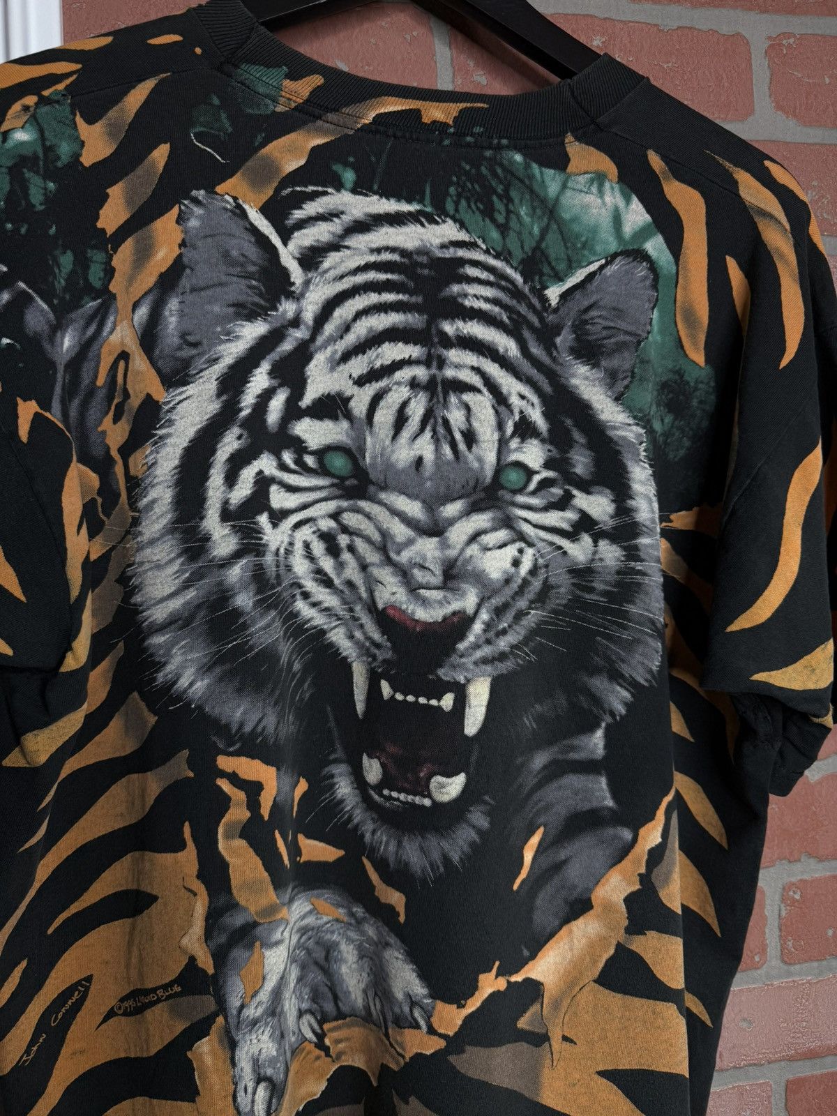 Vintage Vintage 90’s Tiger Liquid Blue T-Shirt Adult Size XLarge Size US XL / EU 56 / 4 - 3 Thumbnail