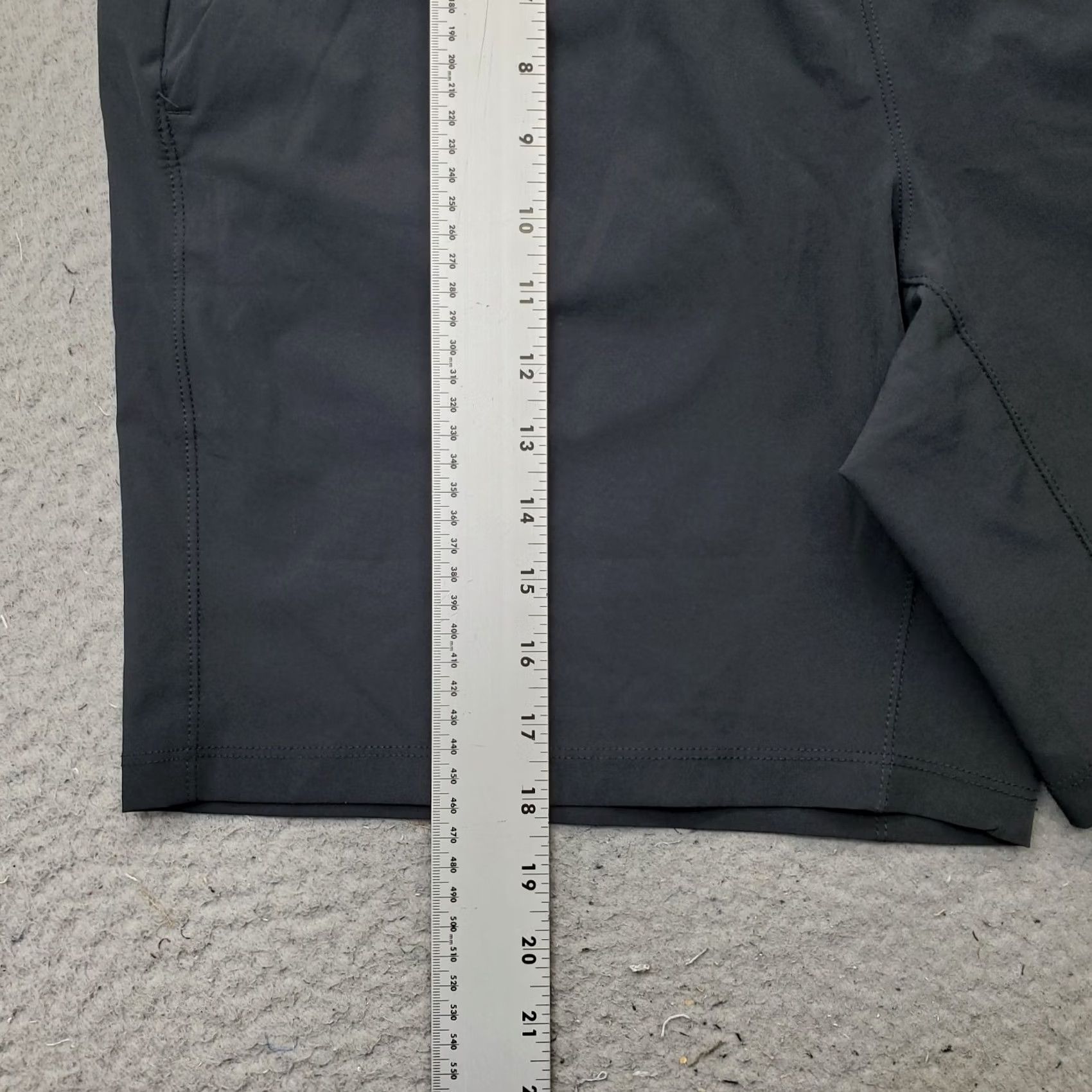 Vintage Berkley Jensen Running Shorts Mens M Black Woven 4-Way Stretch Moisture Wicking Size US 31 - 3 Thumbnail