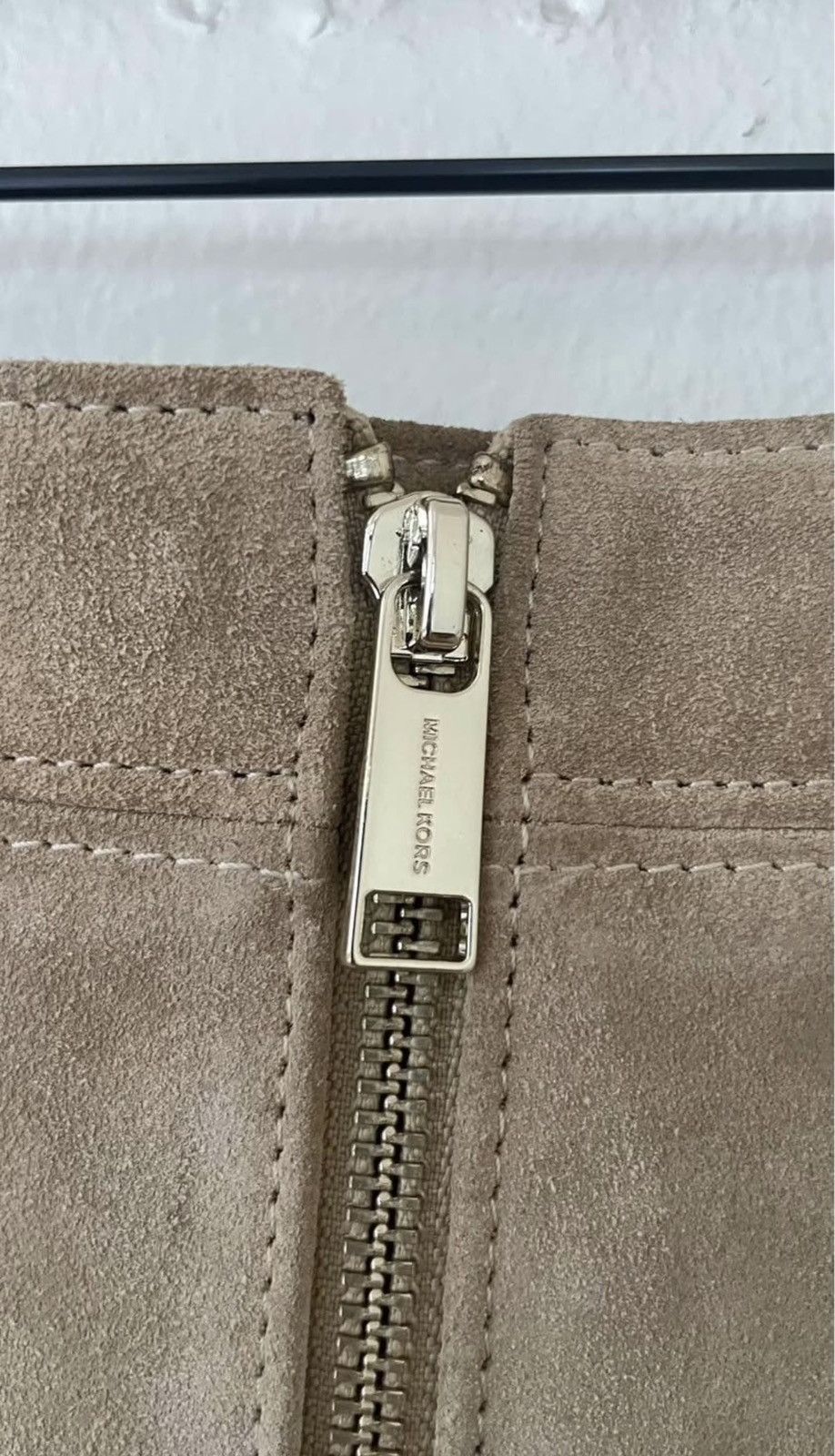 Michael Kors Fringed Suede Skirt Michael Kors Size 24" / US 00 / IT 34 - 6 Thumbnail