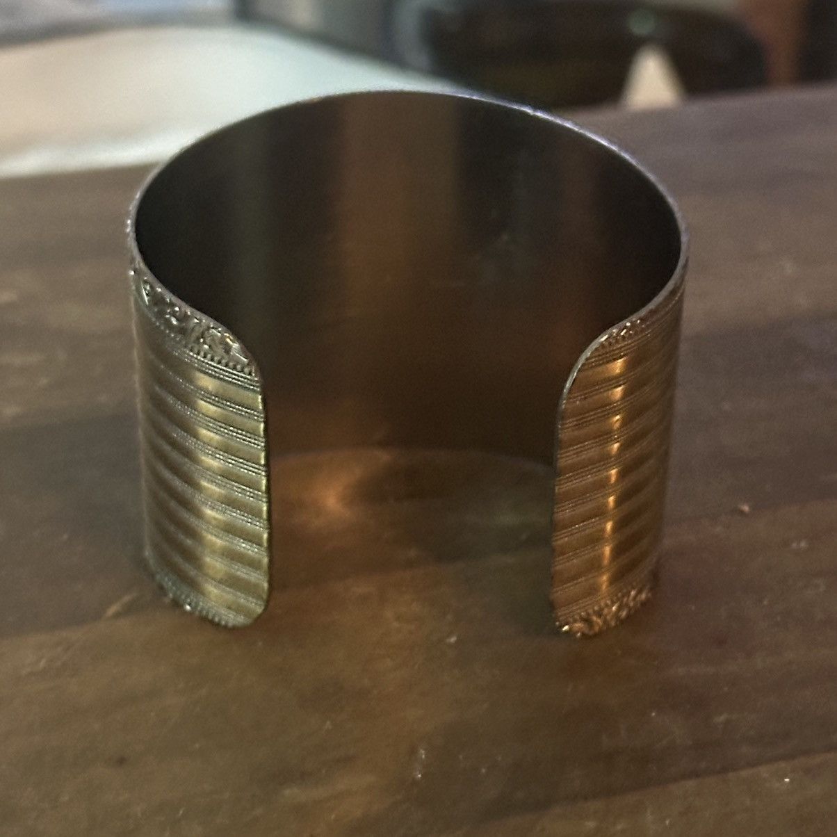 Vintage Vintage gold tone wide cuff bracelet Size ONE SIZE - 5 Thumbnail