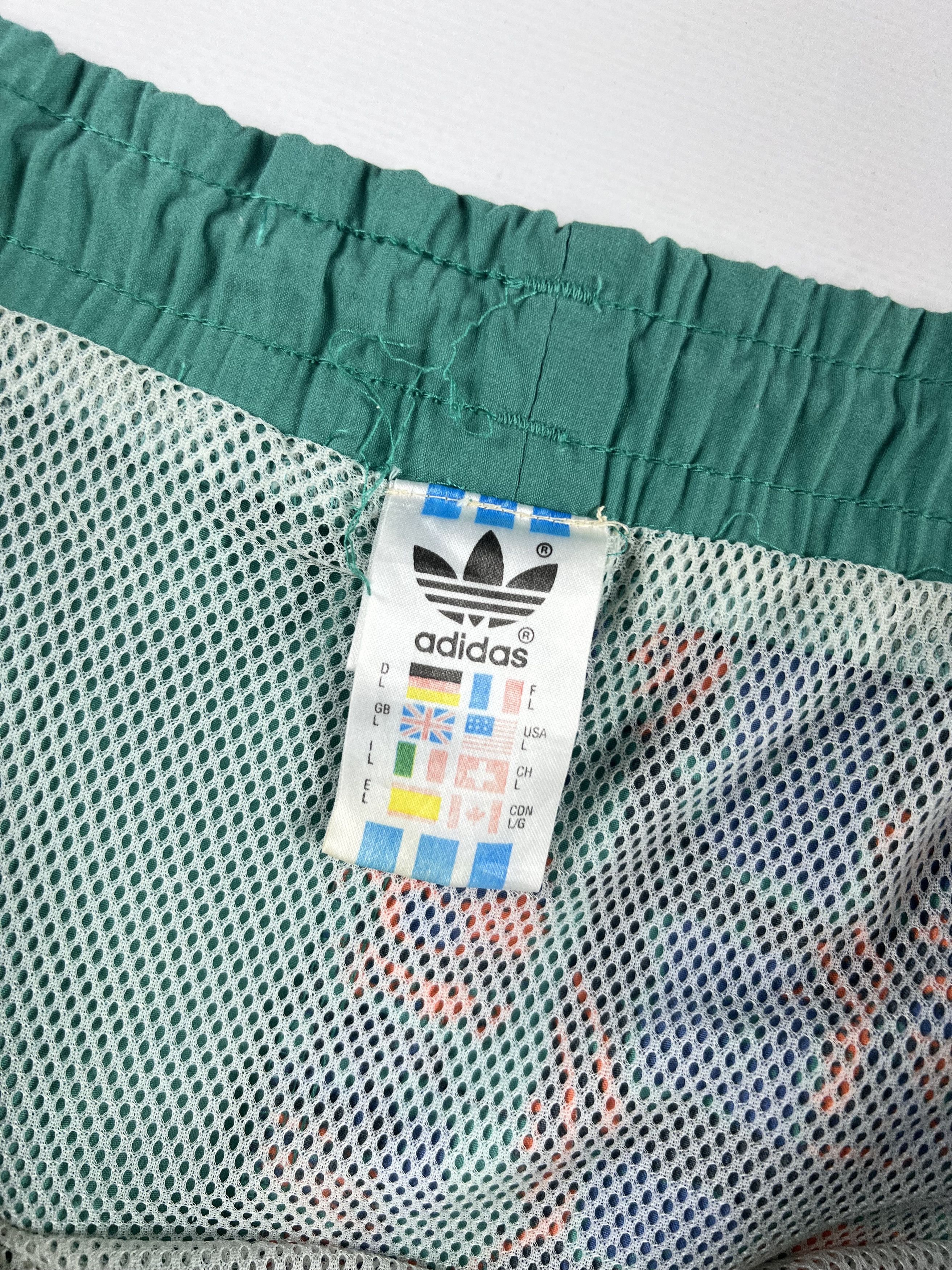 Adidas × Vintage Vintage Adidas Nylon Shorts L Size US 36 / EU 52 - 4 Thumbnail