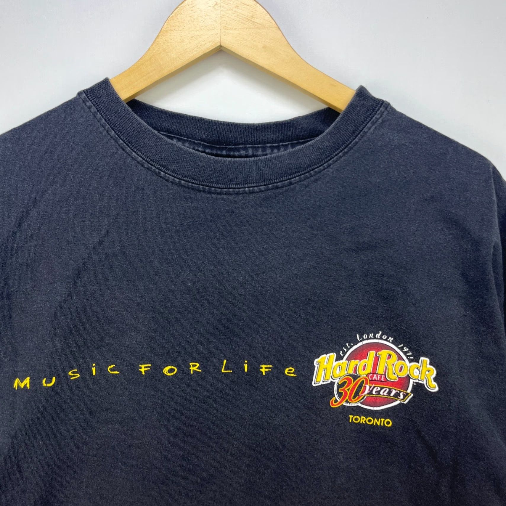 Hard Rock Cafe Vintage Hard Rock Cafe Toronto Sun Faded 90s Black XL T-Shirt User: Vintage Hard Rock Cafe Toronto Sun Faded 90s Black XL T-Shirt Size US XL / EU 56 / 4 - 3 Thumbnail
