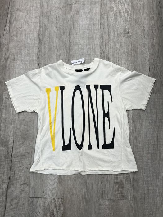 Vlone Vlone Logo T-Shirt White Size M | Grailed