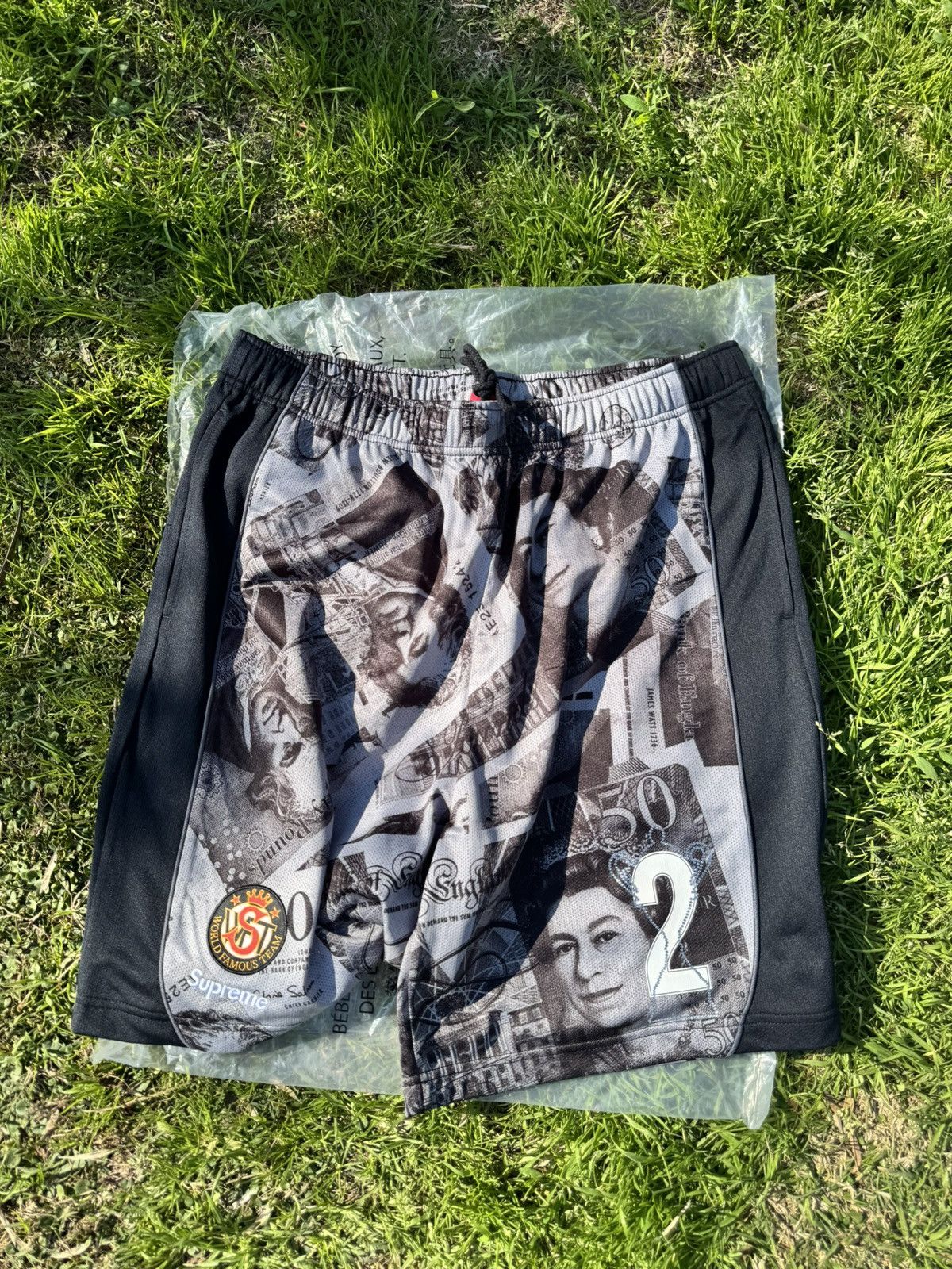 Supreme Supreme Pounds Soccer Shorts Size US 32 / EU 48 - 1 Thumbnail