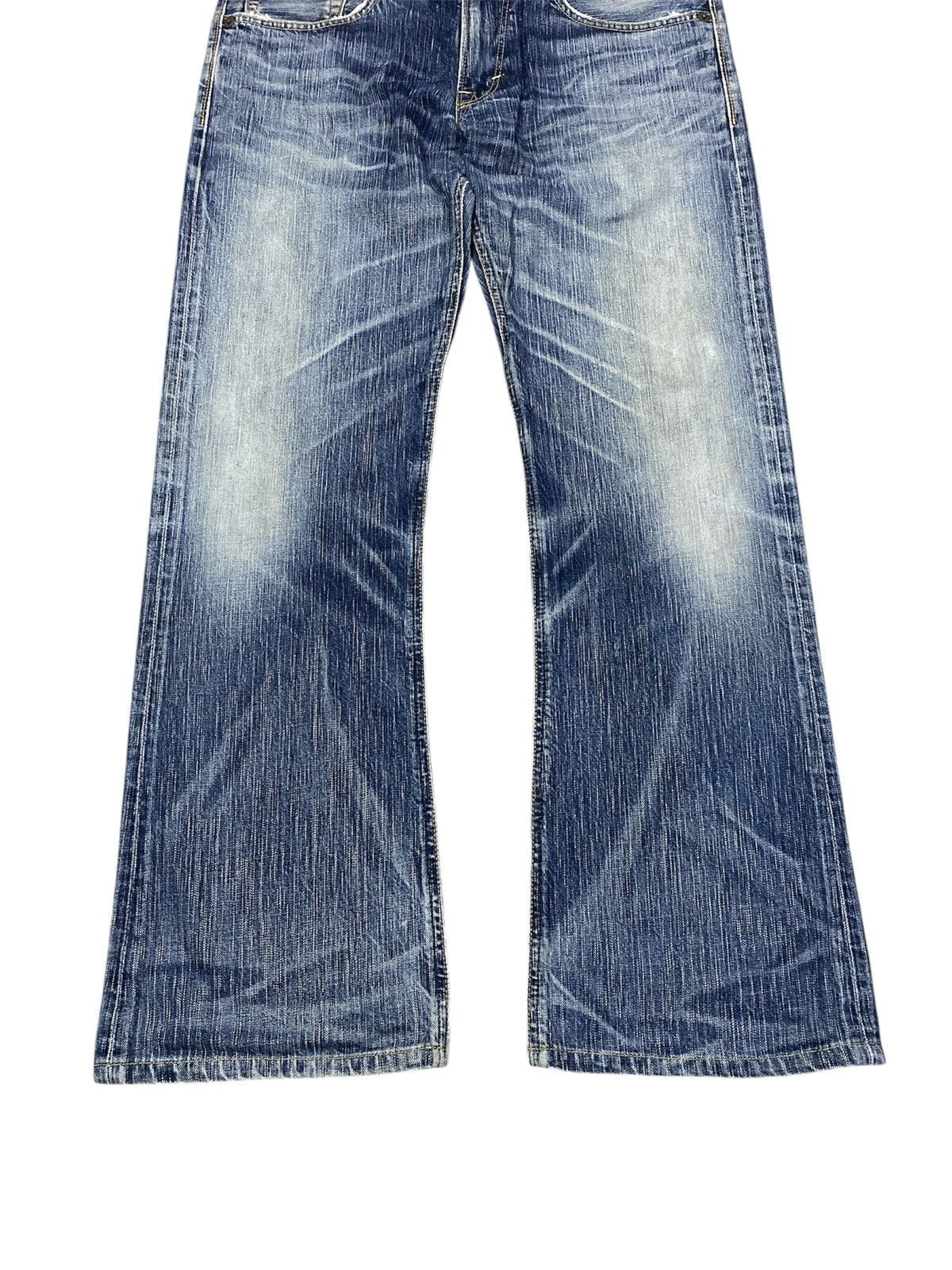 Japanese Brand 🔥Archieves🔥Edwin Flare 503 Raw Blue Trip Sky Blue Denim Size US 32 / EU 48 - 3 Thumbnail