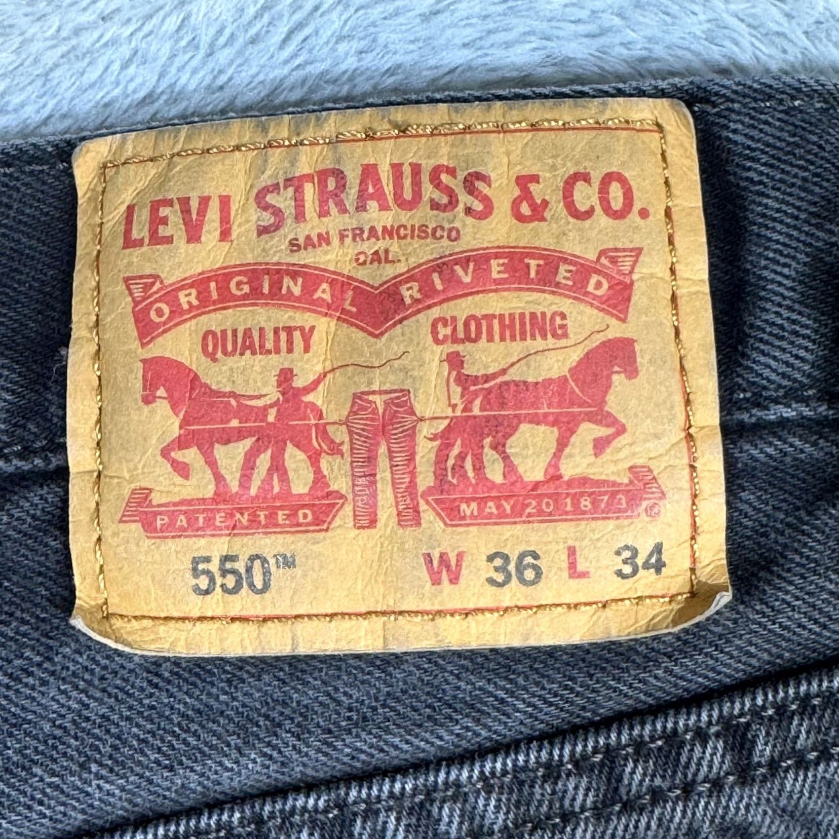 Levi's VINTAGE Levi's 550 Jeans Mens 36x34 Black Relaxed Tapered Leg Denim Pants 100% Cotton Size US 36 / EU 52 - 4 Thumbnail