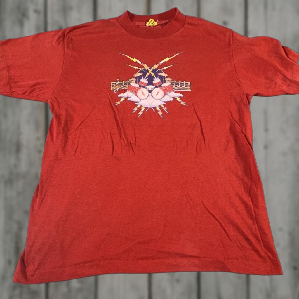 Vintage VINTAGE Drum Kit Shirt Mens Large Red Lightning Music Band Graphic SS 90s Y2k Size US L / EU 52-54 / 3 - 1 Thumbnail