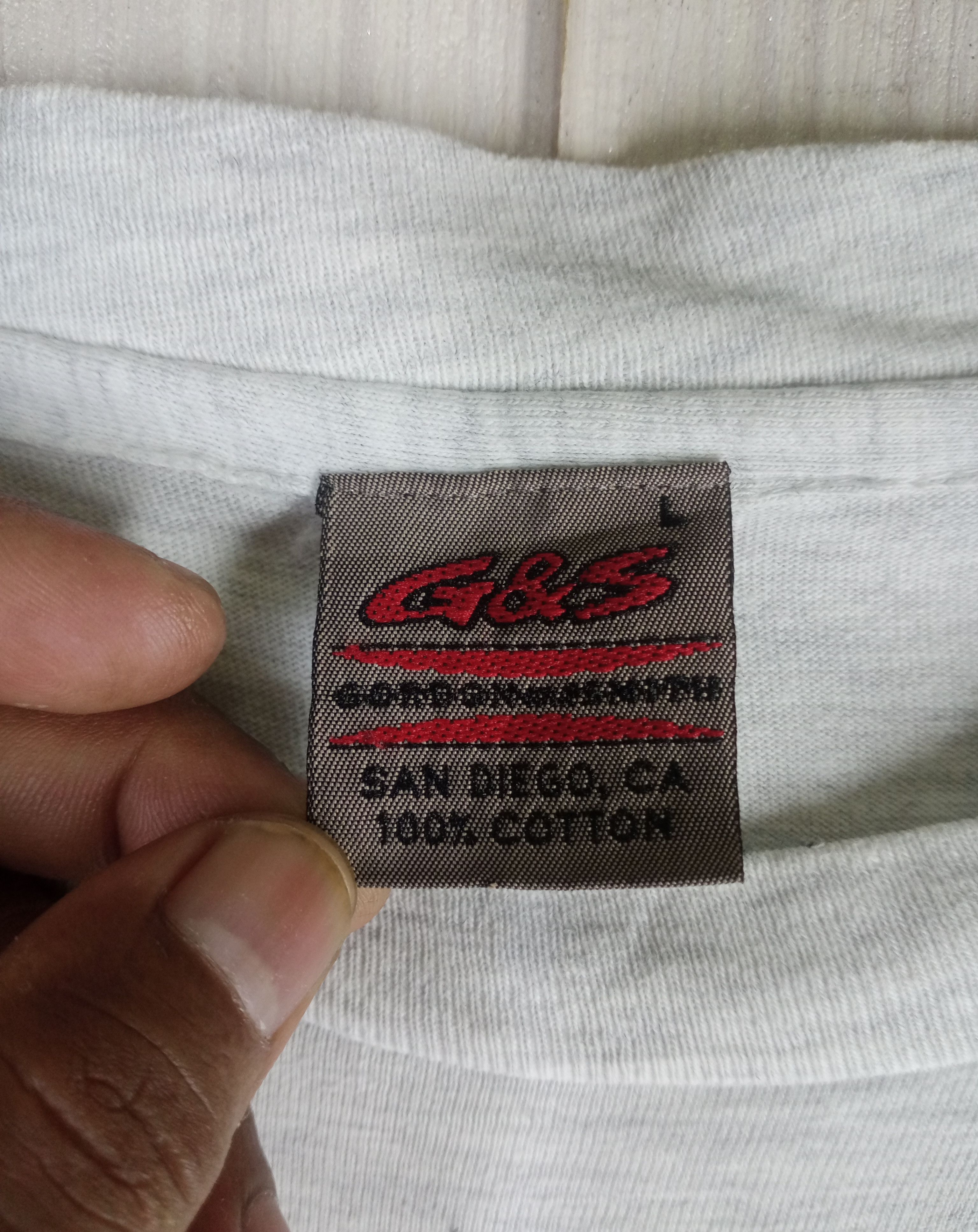 Hook-Ups Very Rare Vintage 90a Gordon Smith Skateboards Tshirt Size US L / EU 52-54 / 3 - 8 Thumbnail