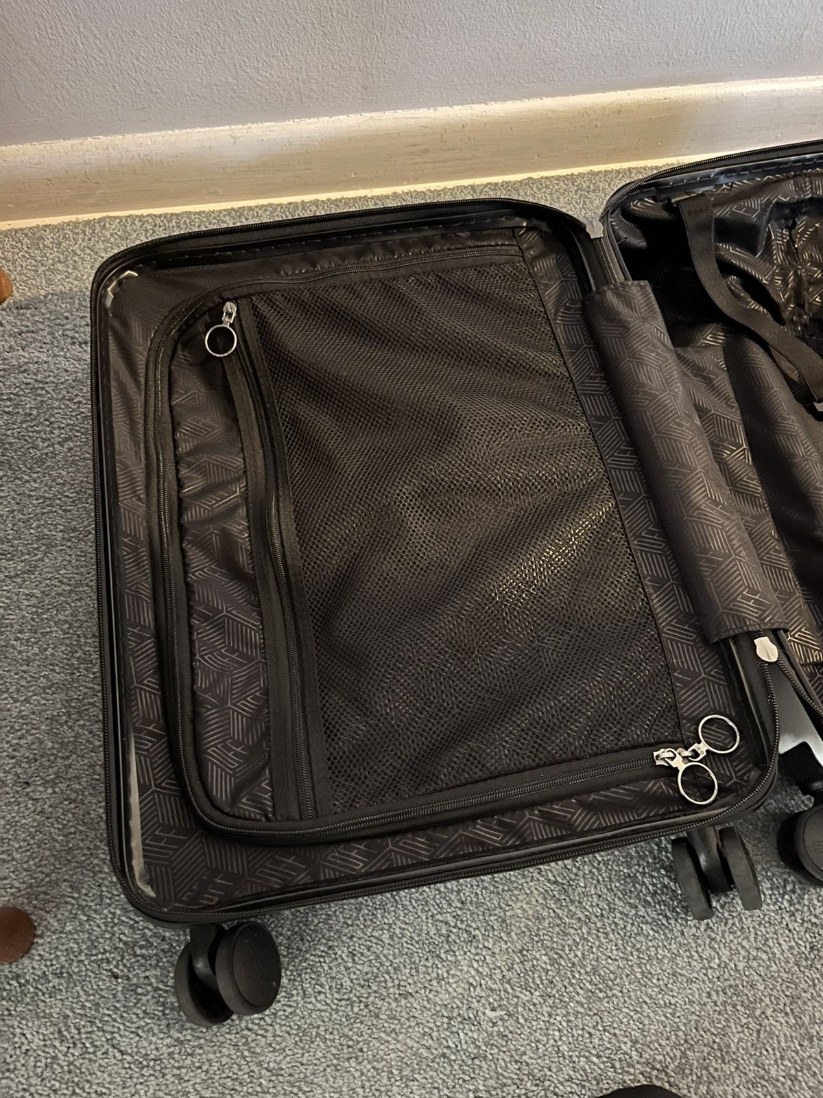 Off-White Off white “for travel” WHITE suitcase RARE Size ONE SIZE - 10 Thumbnail