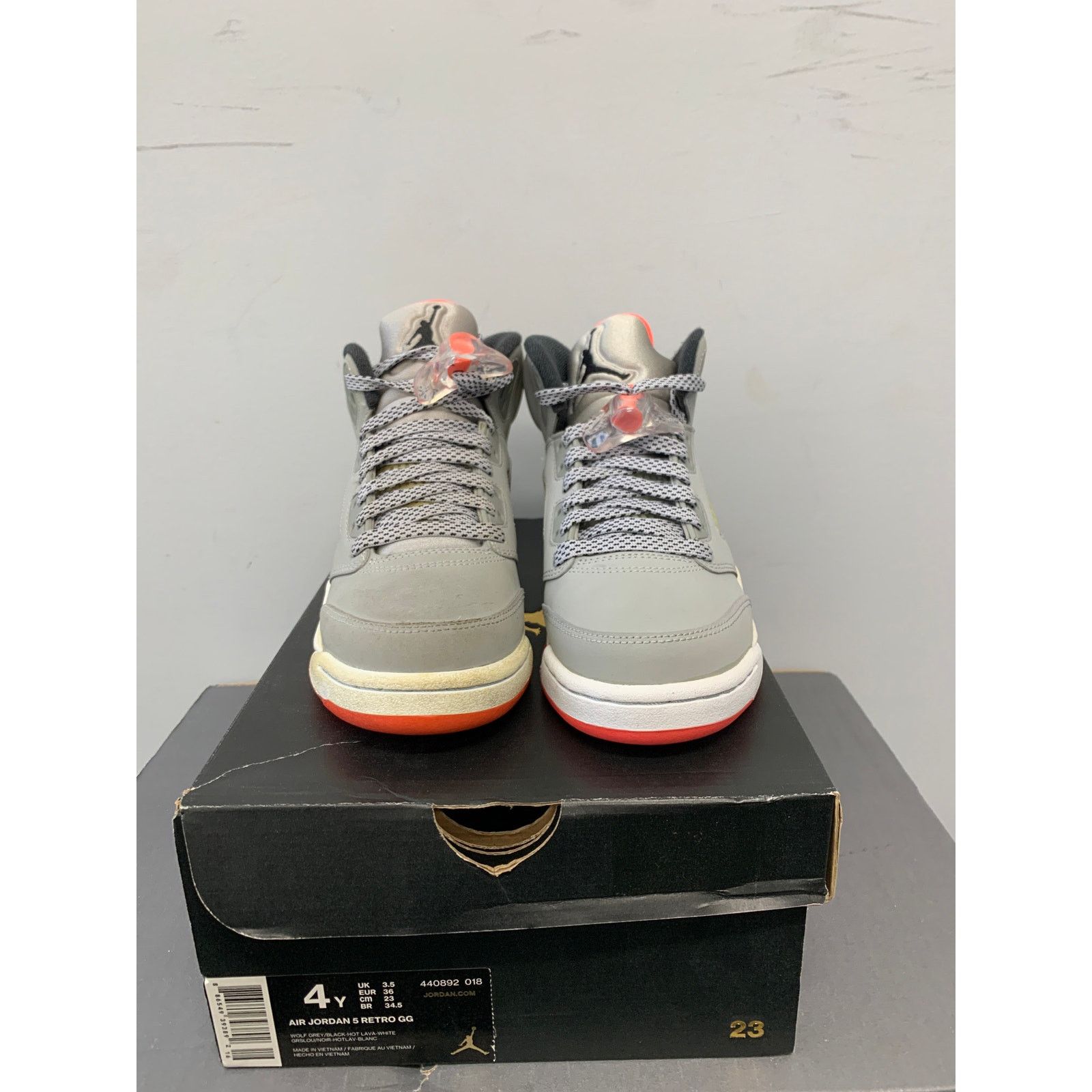 Nike Nike Air Jordan 5 Retro Hot Lava GS Size 4Y SHIPS NOW Size US 5 / EU 37 - 2 Thumbnail