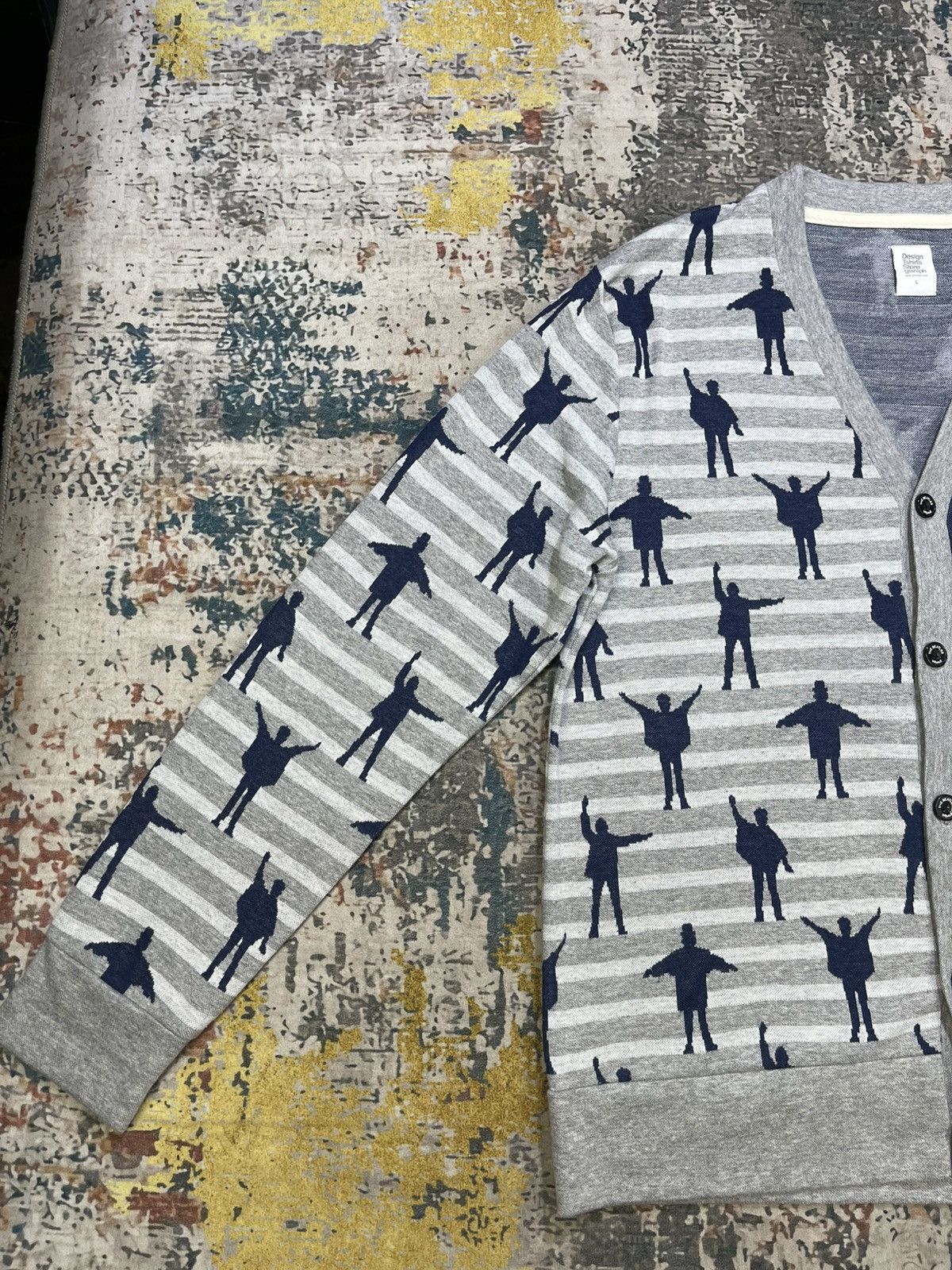Band Tees The Beatles x Graniph Full Print Button Down Cardigan Size US M / EU 48-50 / 2 - 5 Thumbnail