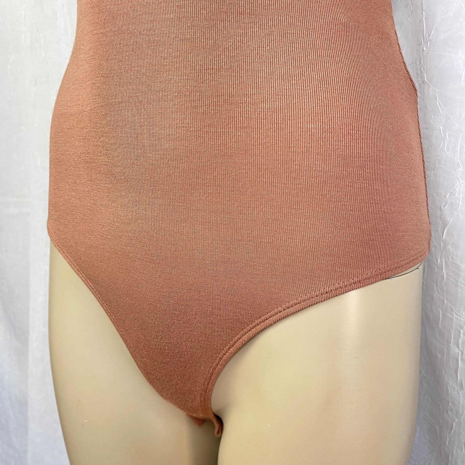 Forever 21 Forever 21 Scoop Back Short Sleeve Bodysuit Dusty Pink XS Size XS / US 0-2 / IT 36-38 - 6 Thumbnail