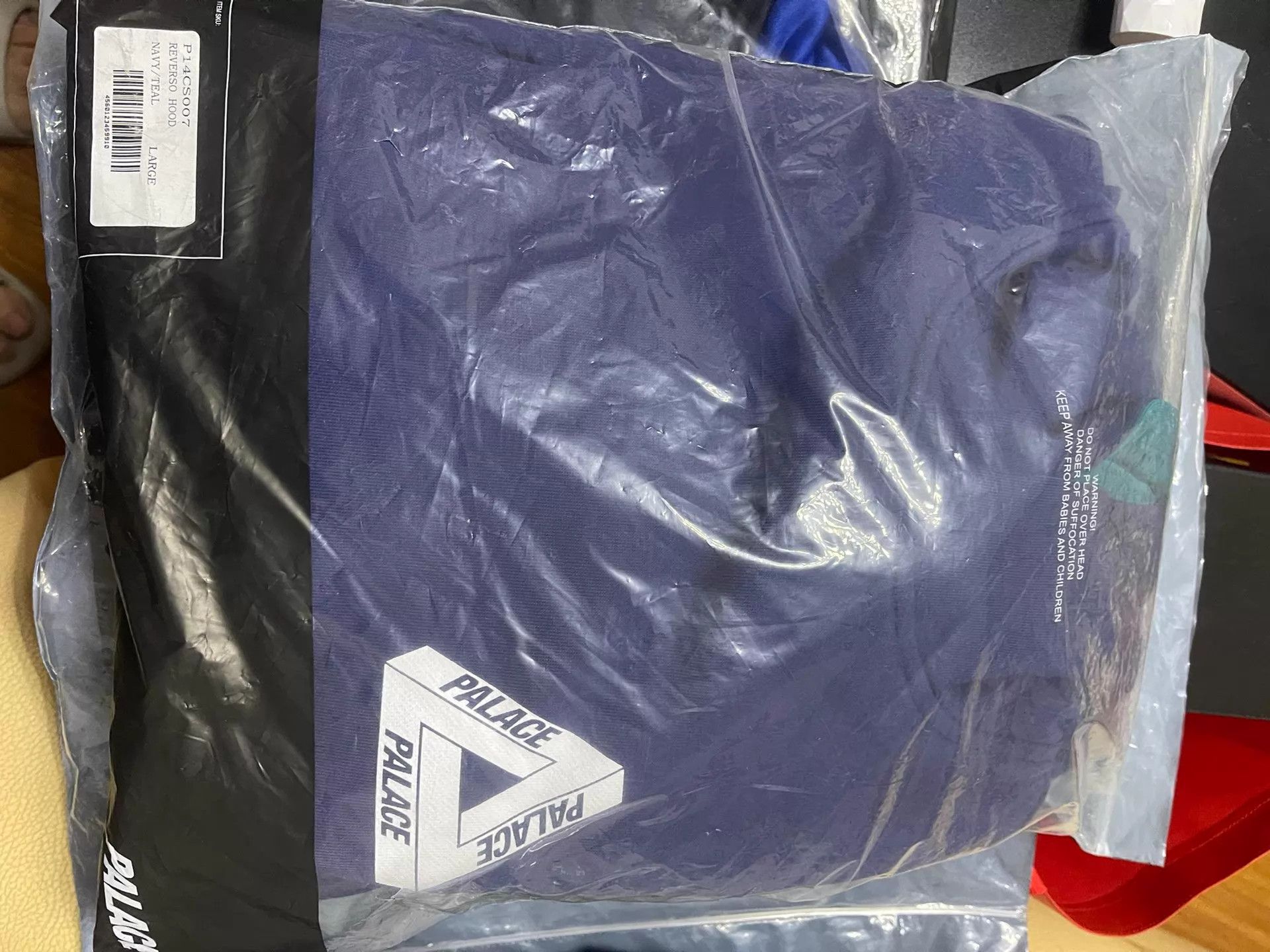Palace Palace Reverso Hood OG Reversible Triangle Hoodie L NW/Tags Size US L / EU 52-54 / 3 - 3 Thumbnail