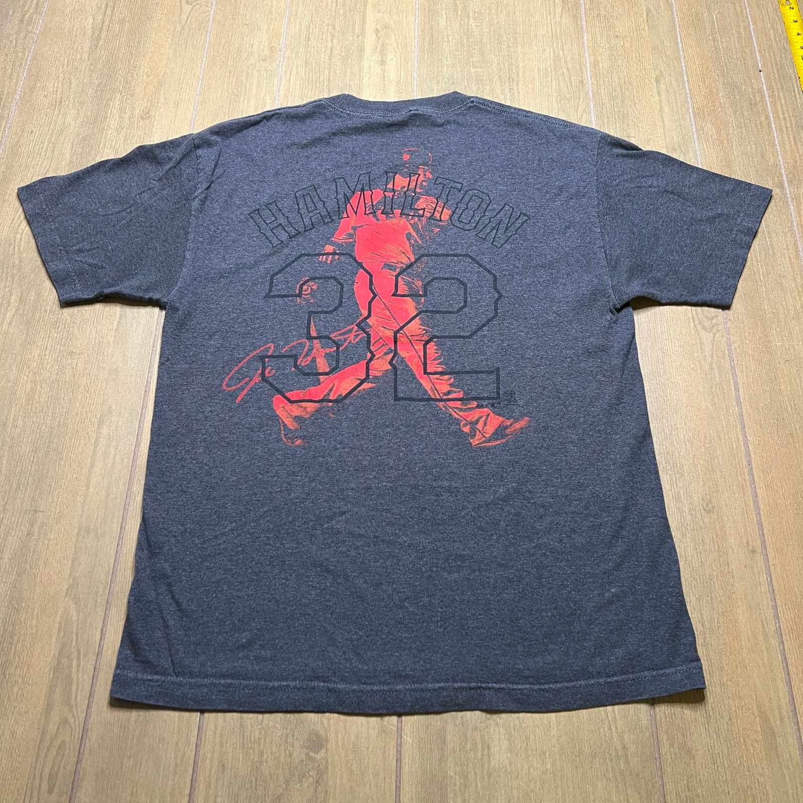 Majestic Vintage Majestic Texas Rangers gray cotton t-shirt Sz M/L Size US L / EU 52-54 / 3 - 6 Thumbnail