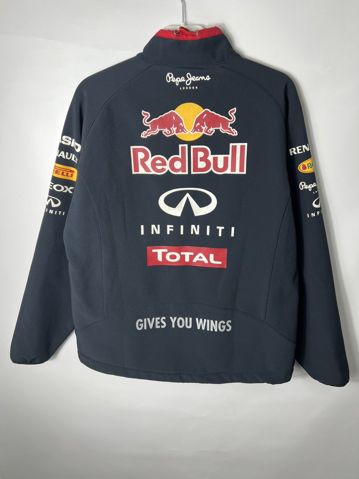 Formula 1 Vintage Infinity Red Bull Racing Jacket F1 Y2K Size US M / EU 48-50 / 2 - 8 Thumbnail