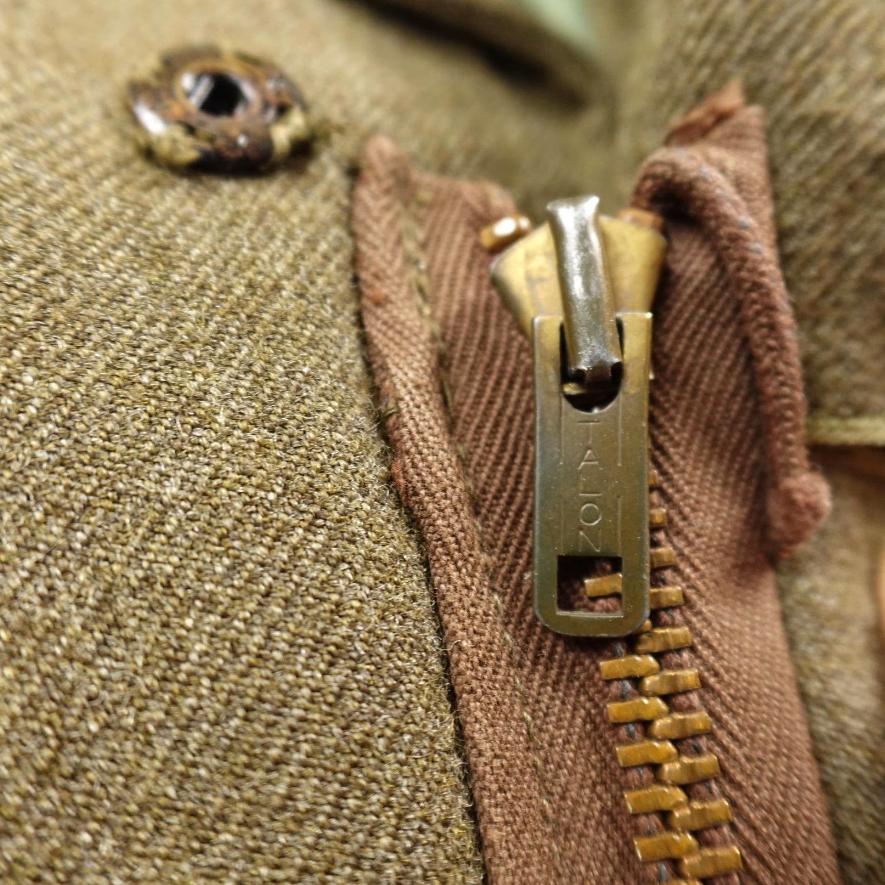 Olive VTG Army Jacket Mens 40 Olive Drab Wool M-1950 Military IKE Field Coat Talon 50s Size US XXS / EU 40 - 6 Thumbnail