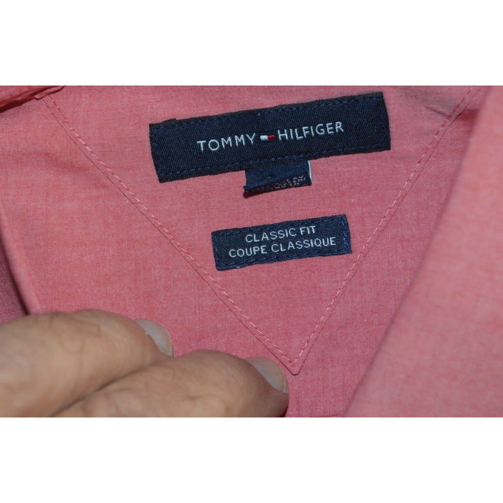 Tommy Hilfiger Tommy Hilfiger Classic Fit Button-Down Red Shirt Mens Large Cotton Shirt Size US L / EU 52-54 / 3 - 4 Thumbnail