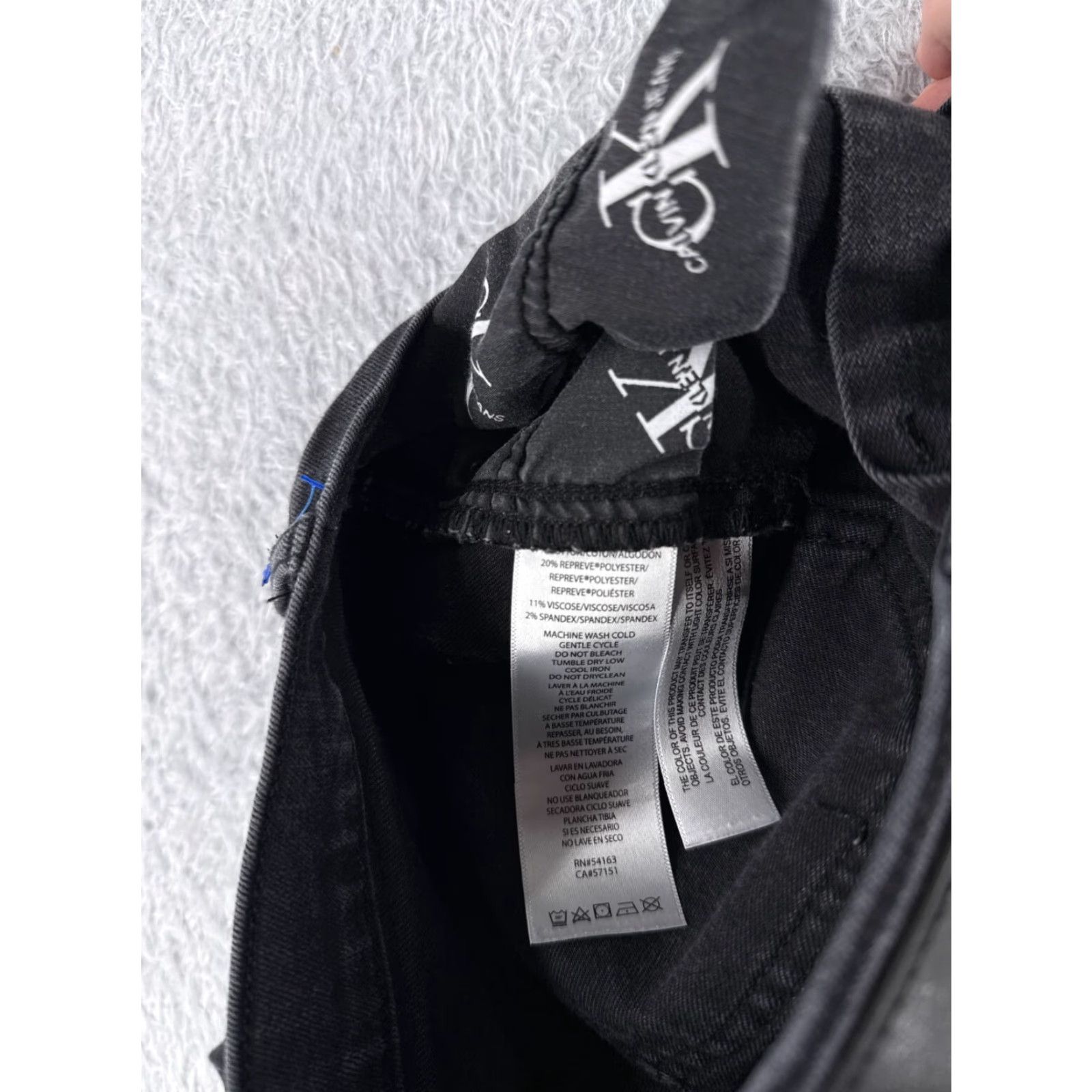 Calvin Klein Calvin Klein Jeans Women Black Denim Straight Mid Rise 2 26x23 Stretch Pockets 5-Pocket Design Denim Cotton Blend Regular 26 in Waist Inseam 23 in Size 26" / US 2 / IT 38 - 7 Thumbnail