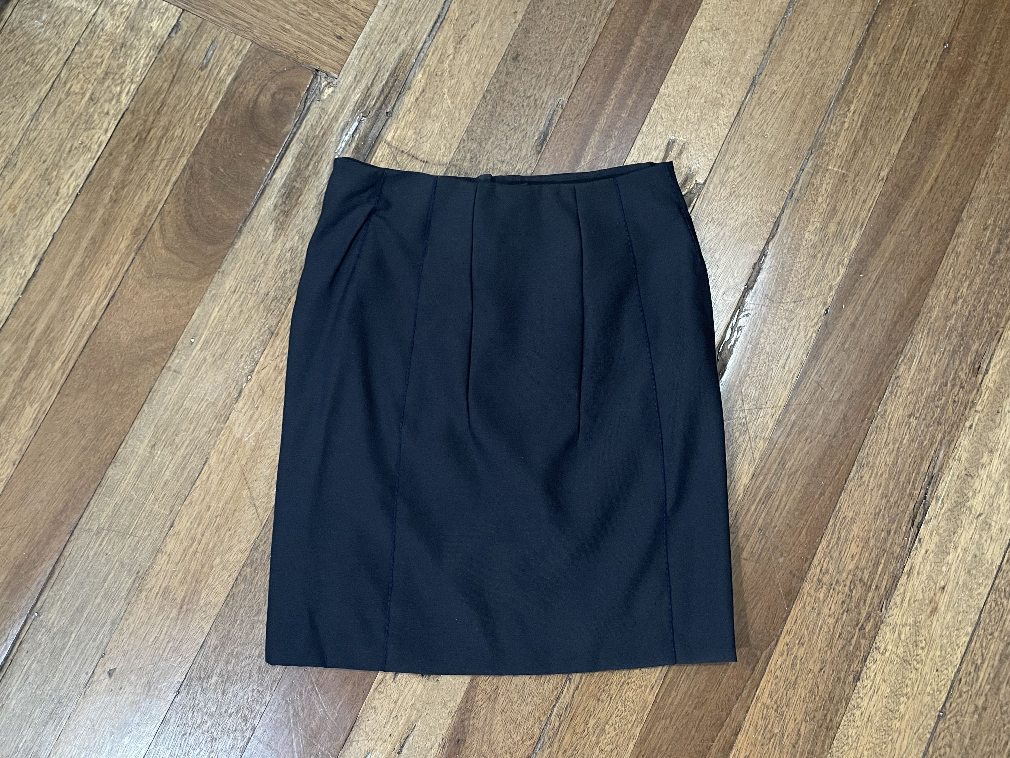 Louis Vuitton Louis Vuitton Wool Skirt Size 28" / US 6 / IT 42 - 11 Thumbnail