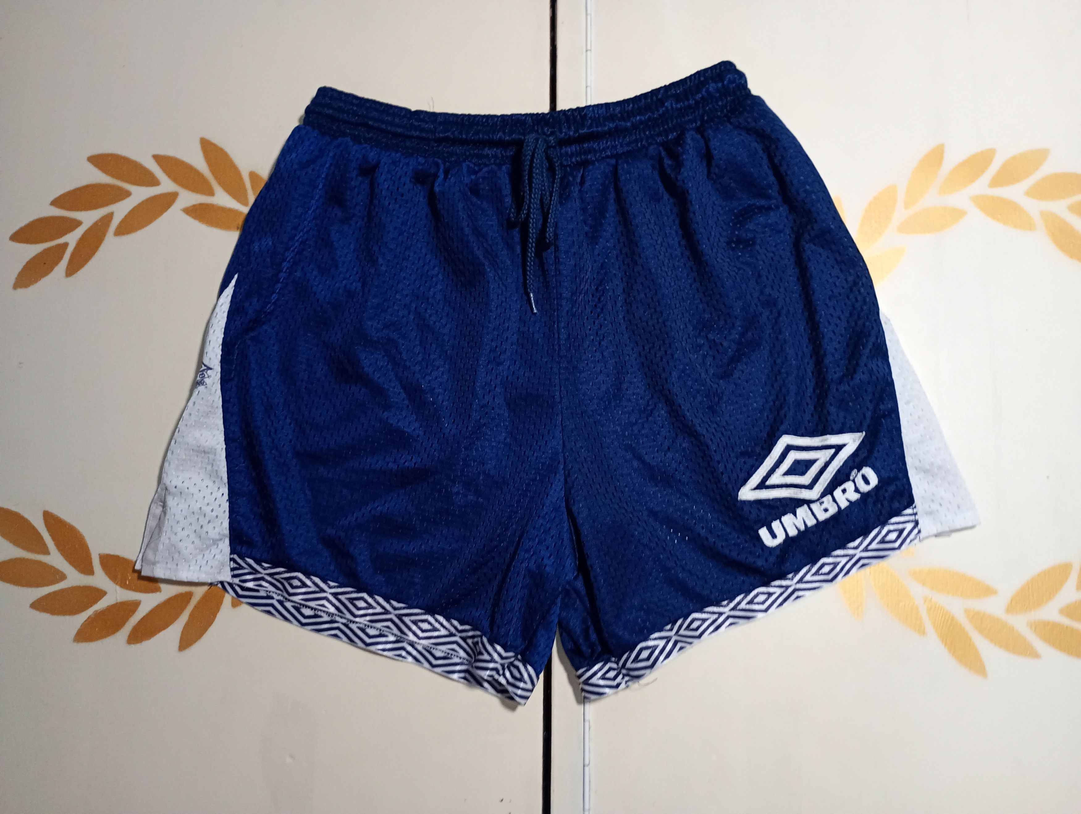Umbro Umbro Soccer Shorts Vintage 90's Size US 36 / EU 52 - 1 Thumbnail
