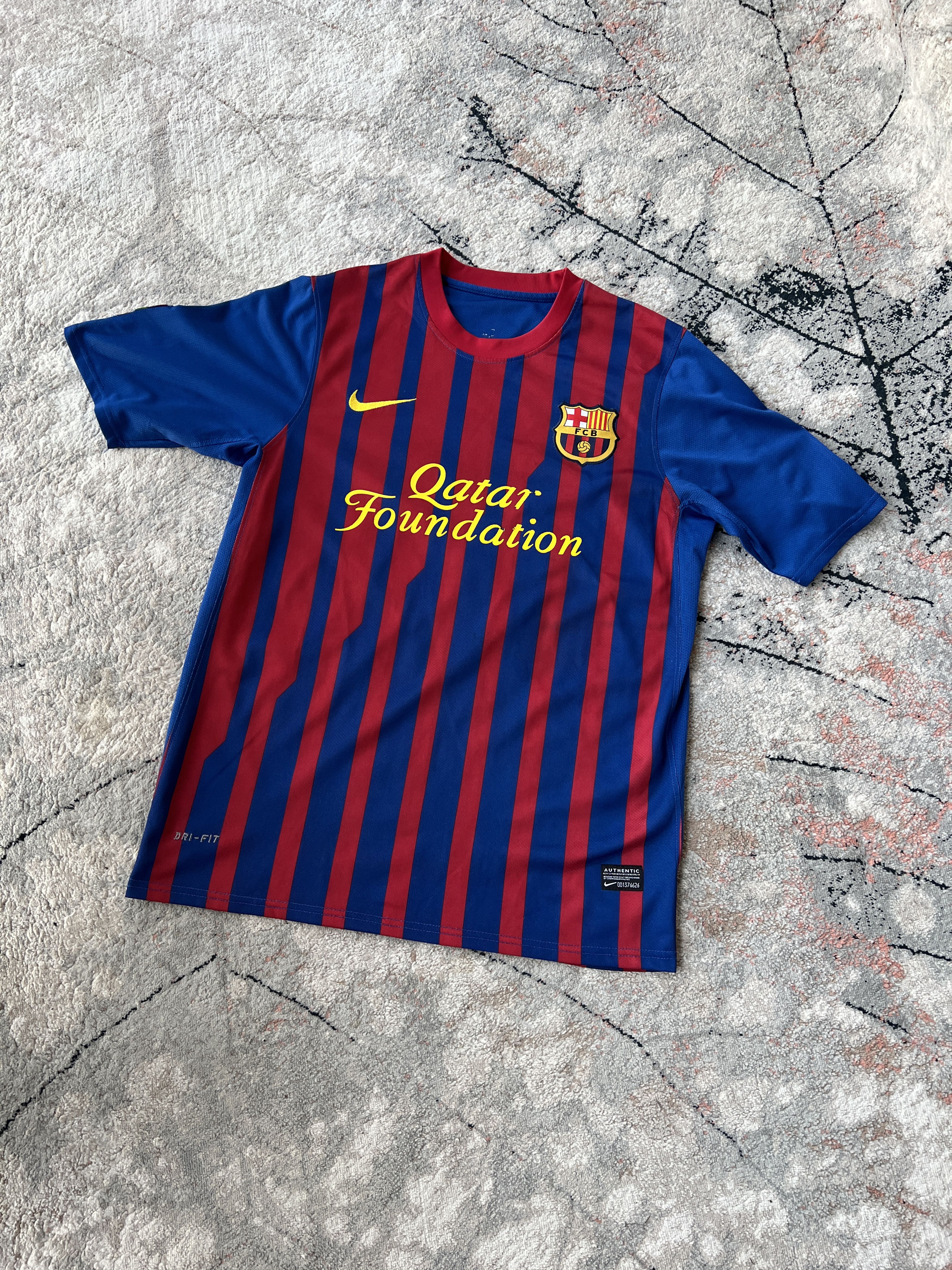 Nike Nike FC Barcelona Messi 10 Jersey Size US M / EU 48-50 / 2 - 2 Thumbnail