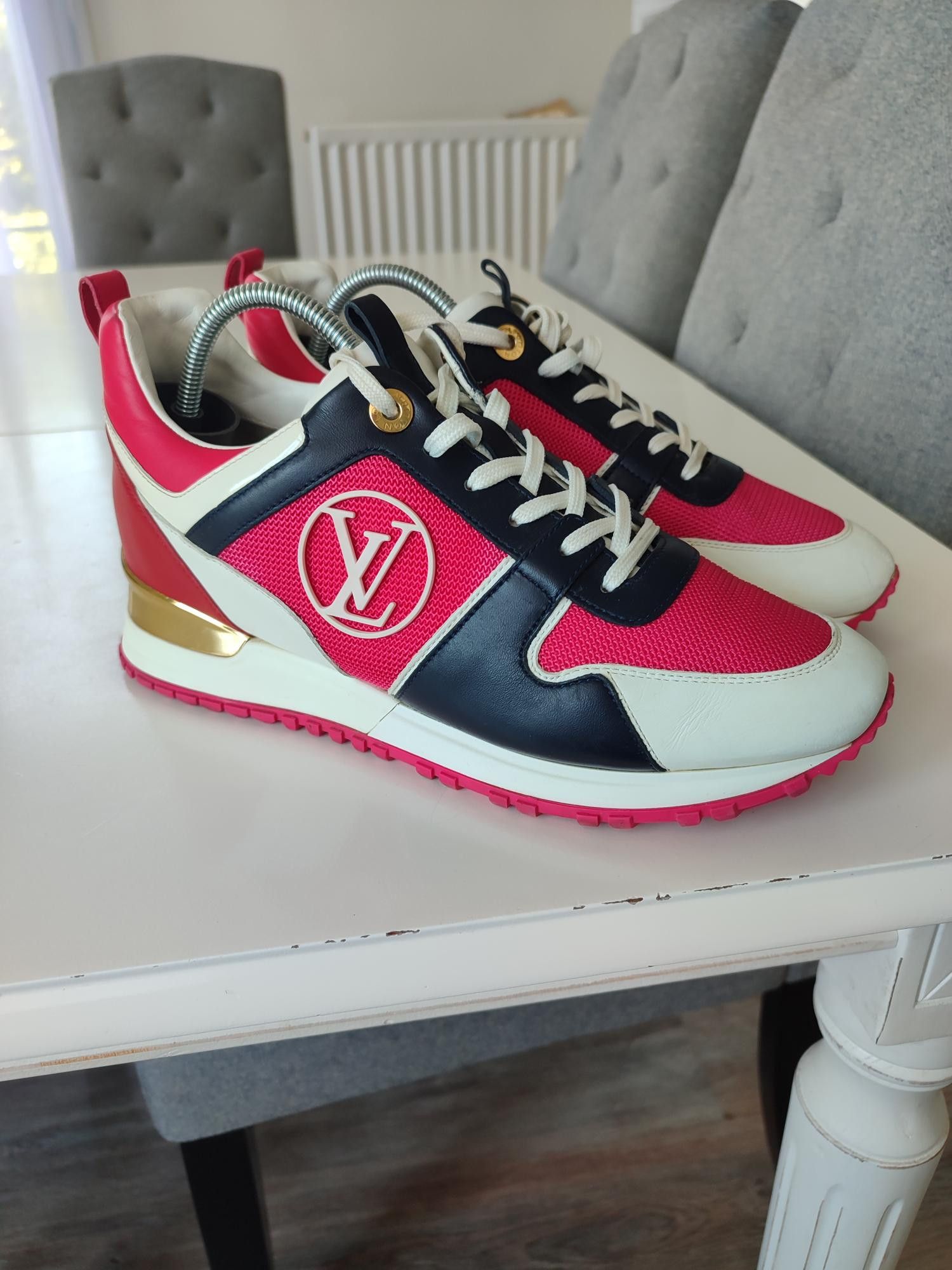 Louis Vuitton BASKETS LOUIS VUITTON RUN AWAY Size US 8 / IT 38 - 8 Thumbnail