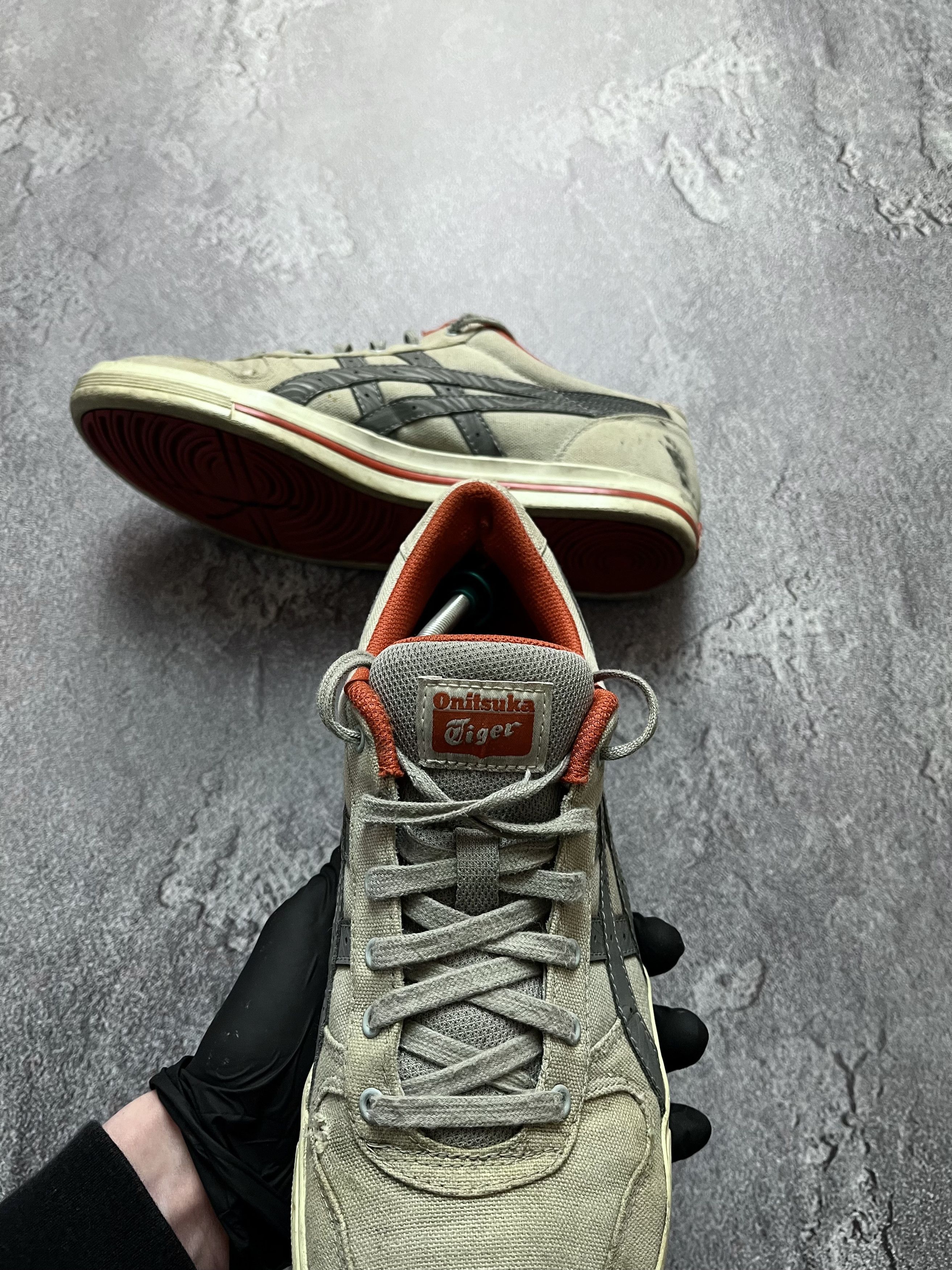 Asics Asics Onitsuka Tiger Sneaker Style Running Aaron CV 43.5 Size US 10.5 / EU 43-44 - 6 Thumbnail