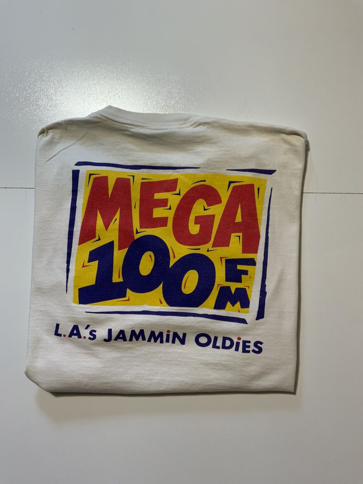 Vintage KCMG 100 FM Los Angeles Jammin Oldies Radio Station T-Shirt Size US XL / EU 56 / 4 - 1 Thumbnail