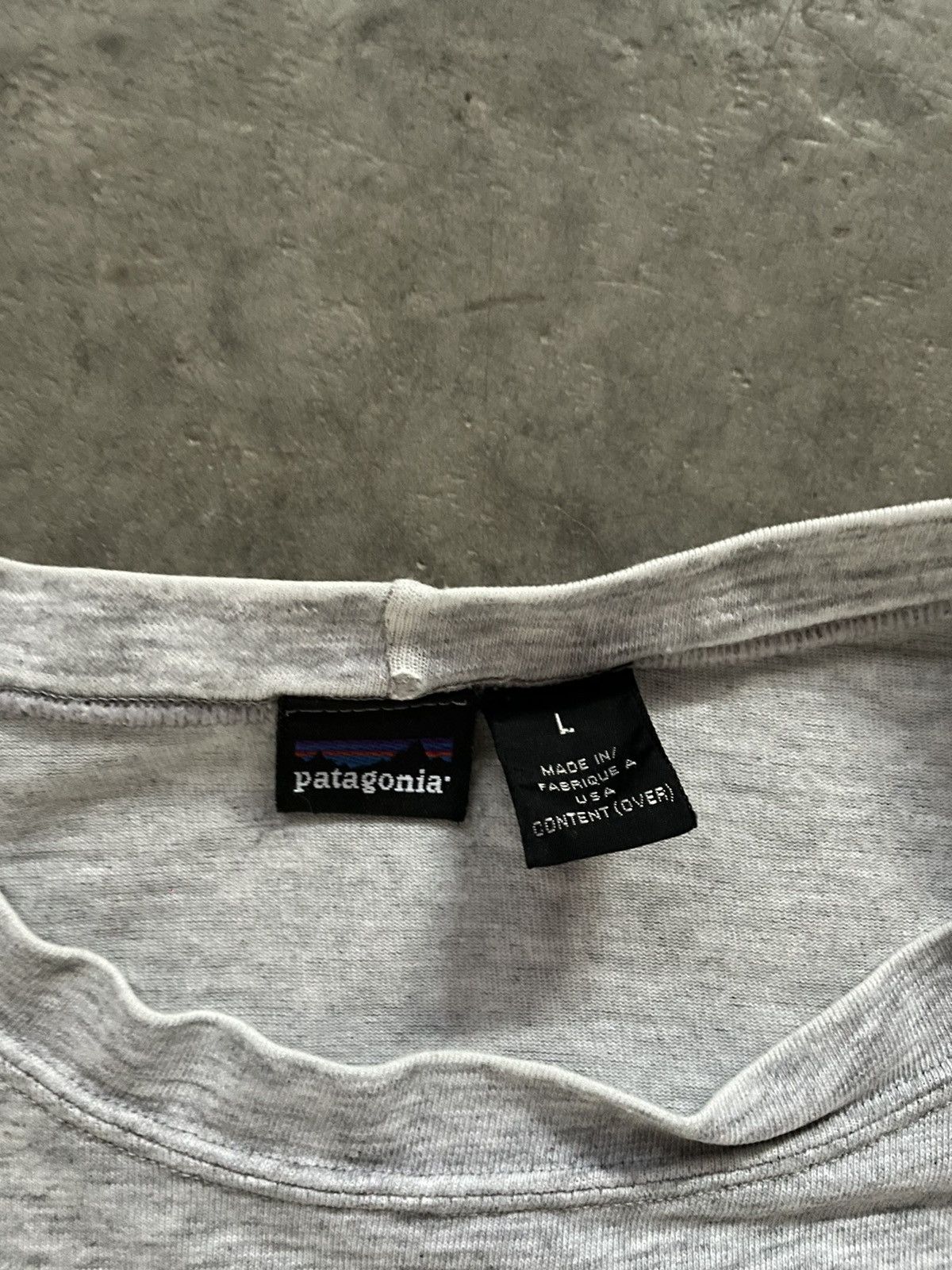 Patagonia × Vintage Vintage 90s Patagonia Mini logo tee Size US L / EU 52-54 / 3 - 6 Thumbnail