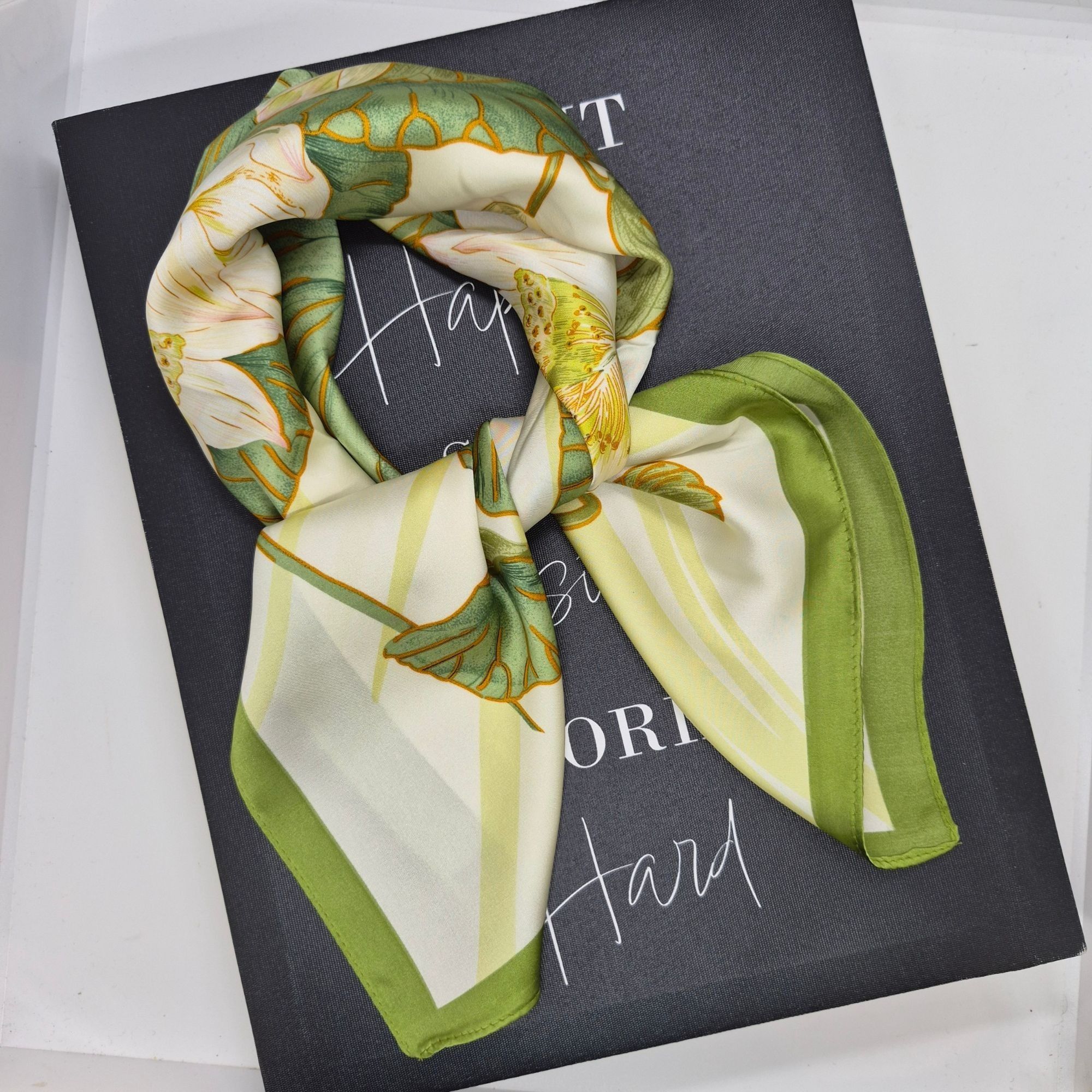 Other New Elegant Bandana Square Scarf Retro flowers Green and Cre Size ONE SIZE - 2 Thumbnail