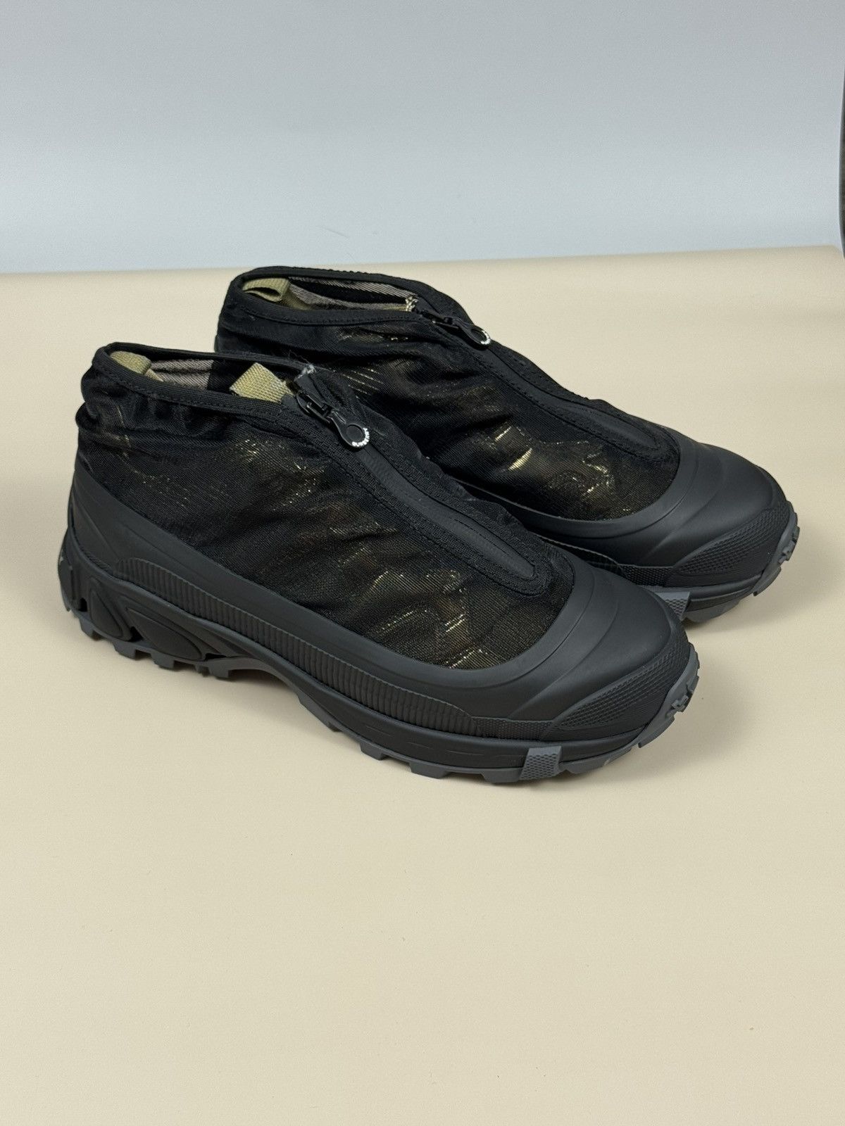 Burberry Burberry Arthur Black Mesh Gold GOAT Exclusive Sneaker $950 Size US 7 / EU 40 - 7 Thumbnail