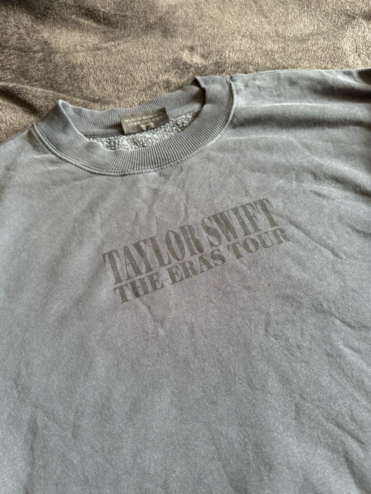 Band Tees Tailor Swift Merch Sweatshirt 2023 The Ears Tour Size US L / EU 52-54 / 3 - 3 Thumbnail