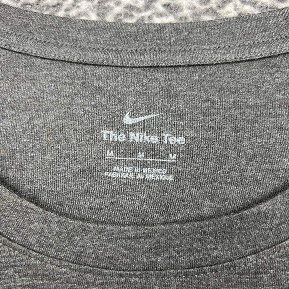 Nike Nike Georgia Bulldogs Shirt Women Short Sleeve Crew Neck M Size M / US 6-8 / IT 42-44 - 3 Thumbnail