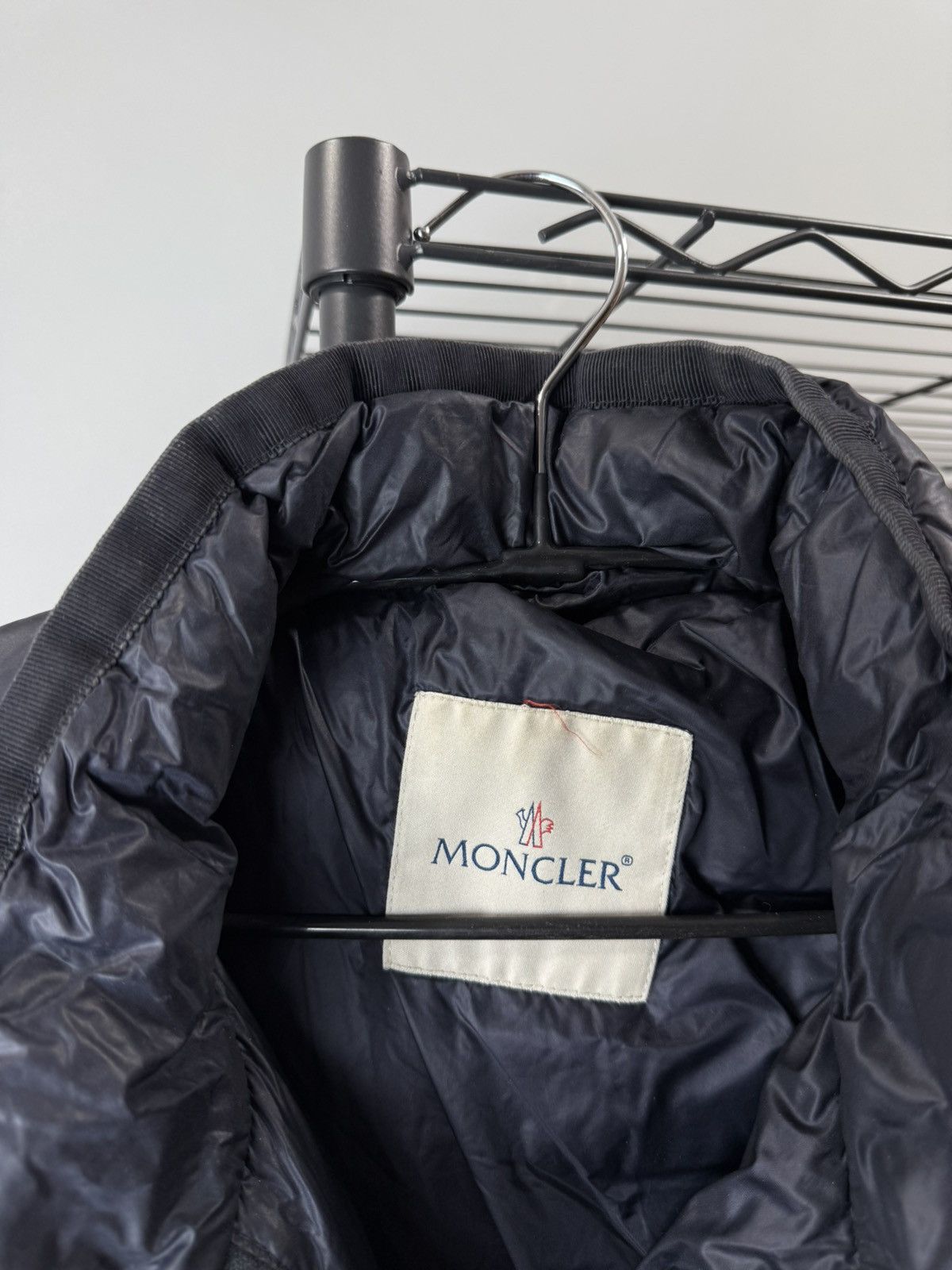 Moncler Moncler Puffer Jacket Wmns Down Jacket Size L / US 10 / IT 46 - 7 Thumbnail