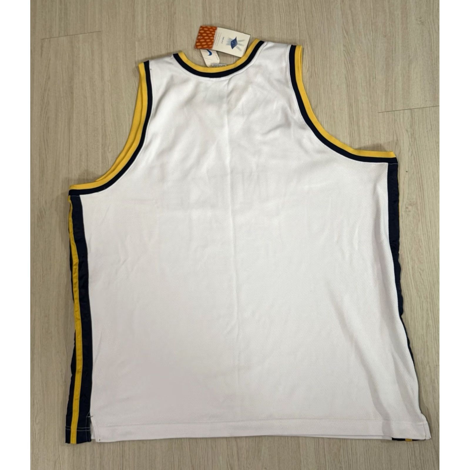 Nike VINTAGE Nike Team Alpha Project Trikot Basketball Jersey Dri-Fit XXL White 90s Nike Dri-FIT Men Tank Jersey 2XL Basketball Mens Size US XXL / EU 58 / 5 - 2 Thumbnail