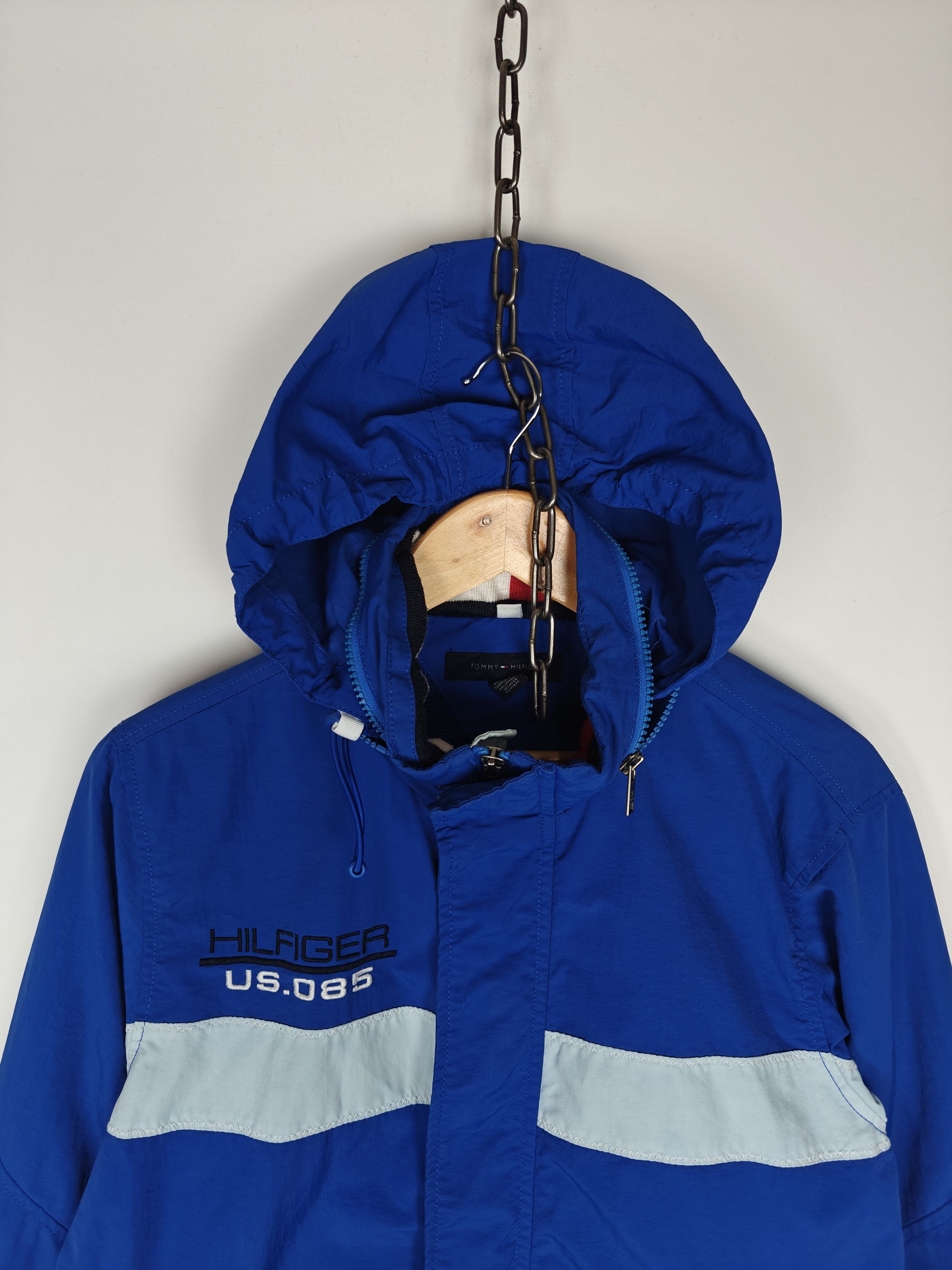 Tommy Hilfiger Tommy Hilfiger Jacket Zip Hooded Blue size M Size US M / EU 48-50 / 2 - 2 Thumbnail