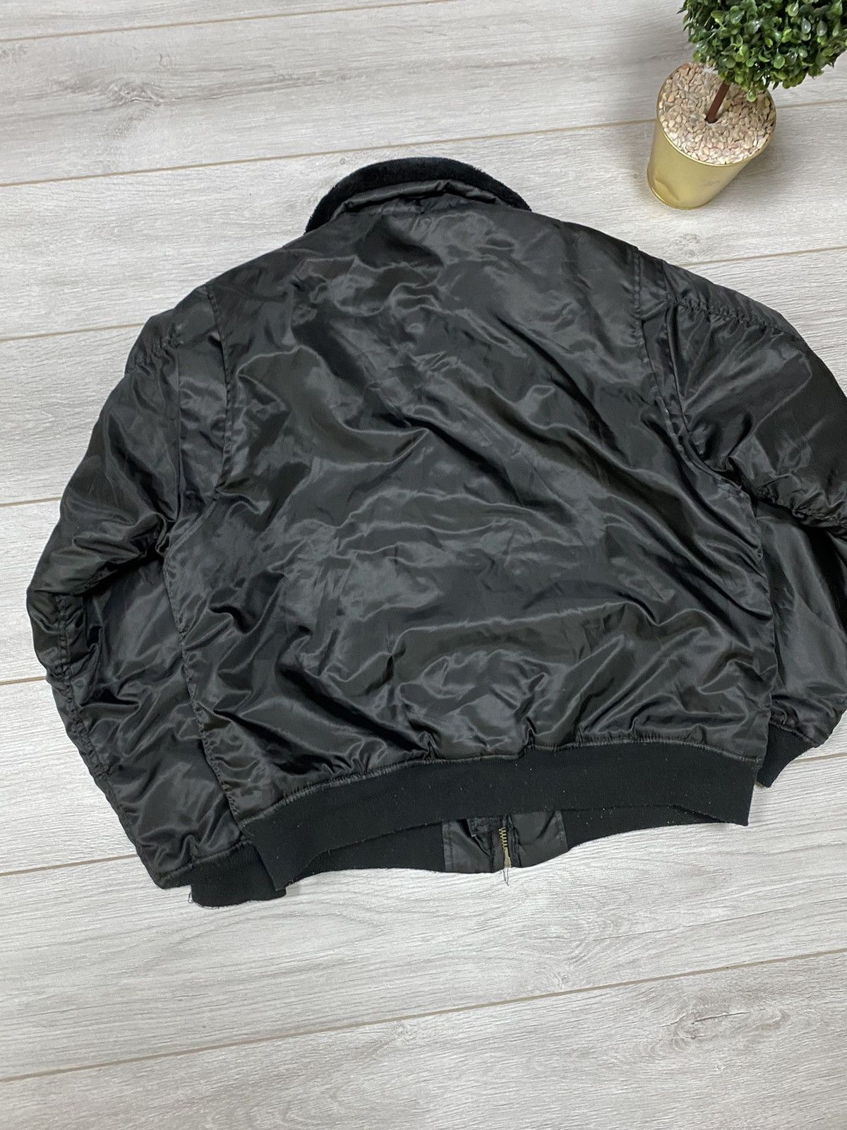 Vintage Bomber Flying man fur vintage zip nylon jacket Size US XL / EU 56 / 4 - 9 Thumbnail