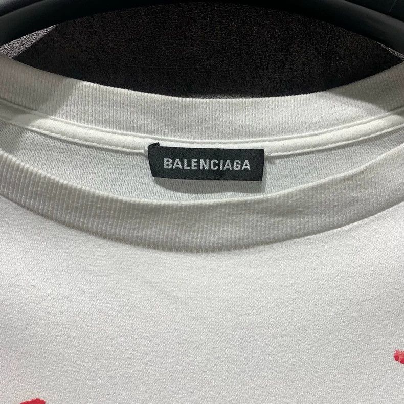 Balenciaga Balenciaga Short sleeve with cursive letters on the chest s Size US S / EU 44-46 / 1 - 2 Thumbnail