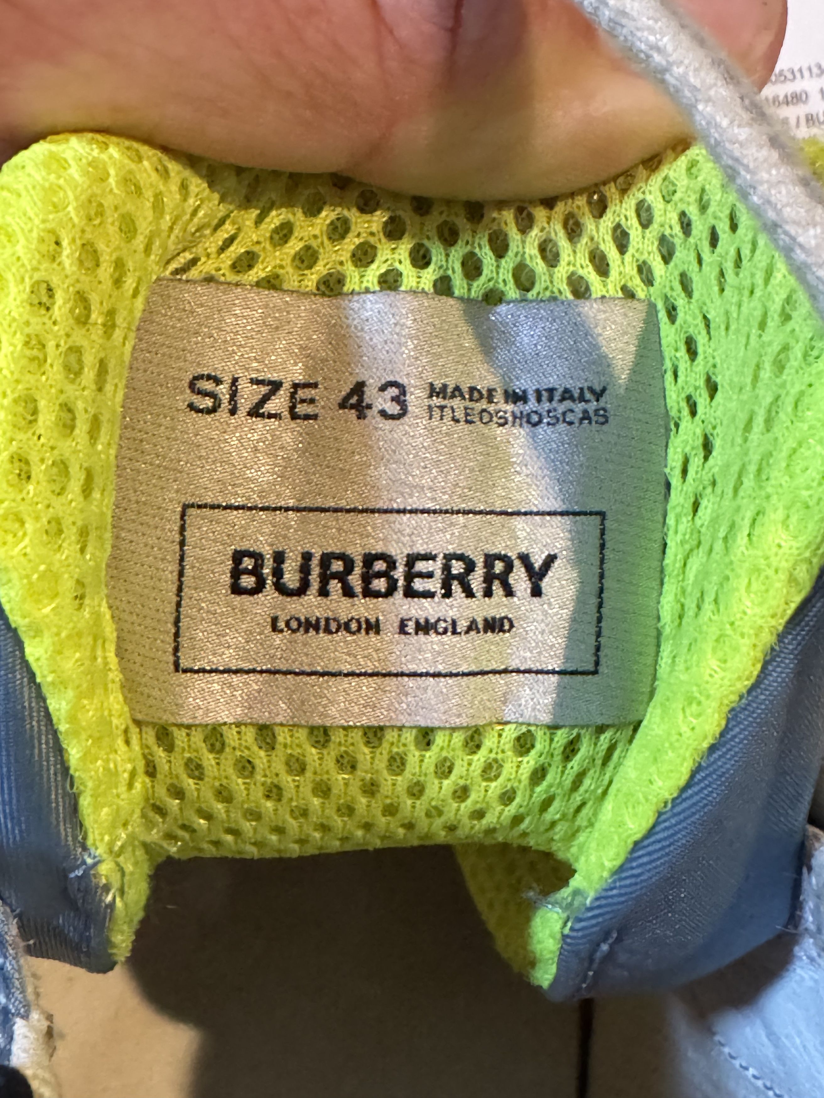 Burberry RS5 Size US 10.5 / EU 43-44 - 3 Thumbnail