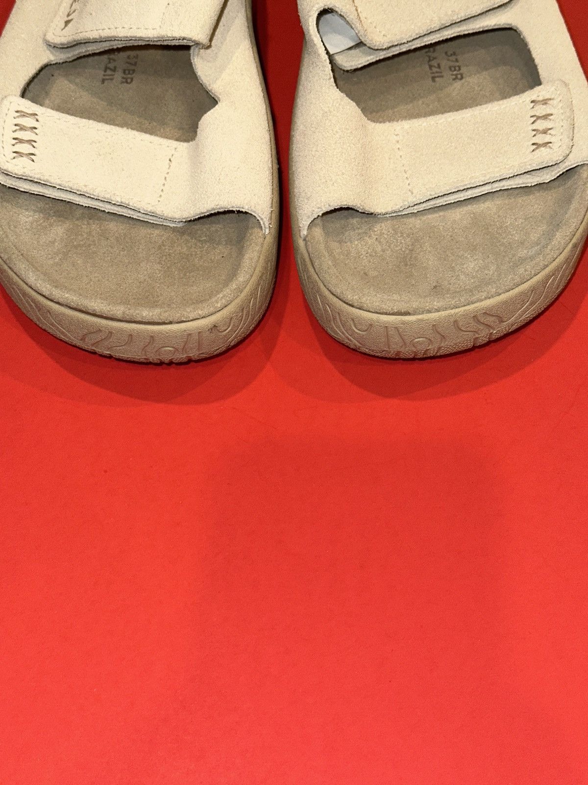 Veja Veja Etna Suede Slide Sandal Men’s Size 39 EU 8 US Cream Size US 8 / EU 41 - 2 Thumbnail