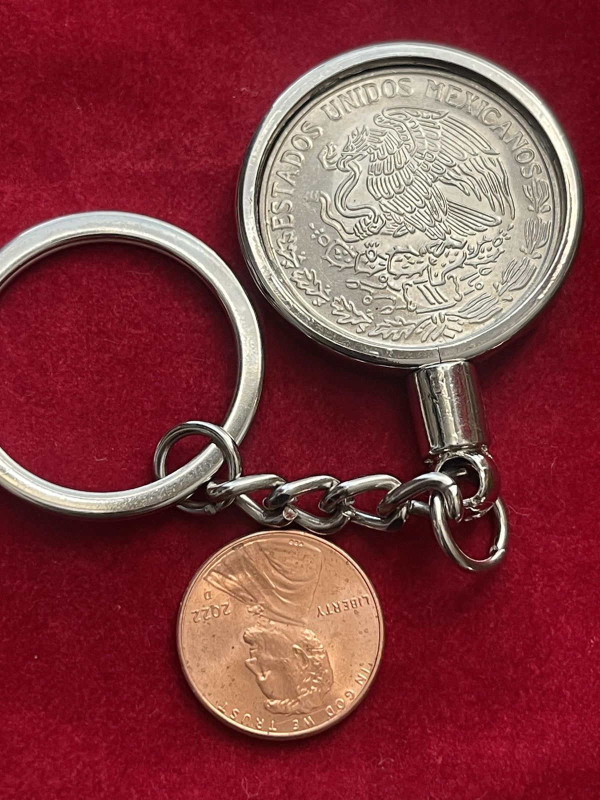Vintage Mexico peso coin keychain Size ONE SIZE - 3 Thumbnail