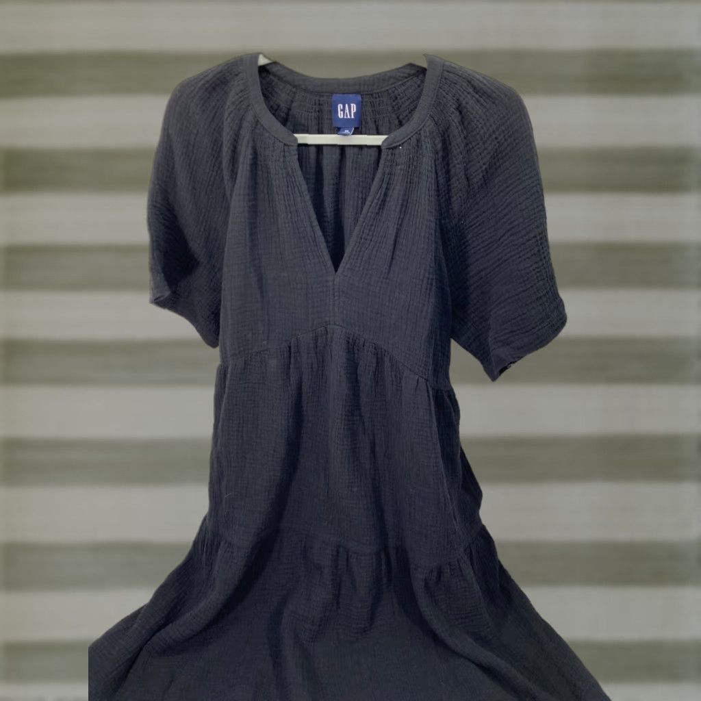 Gap VINTAGE Gap Gauze Tier Dress Womens Size XS Black Short Sleeve Split V-Neck Pockets NWT Size 26" / US 2 / IT 38 - 1 Thumbnail